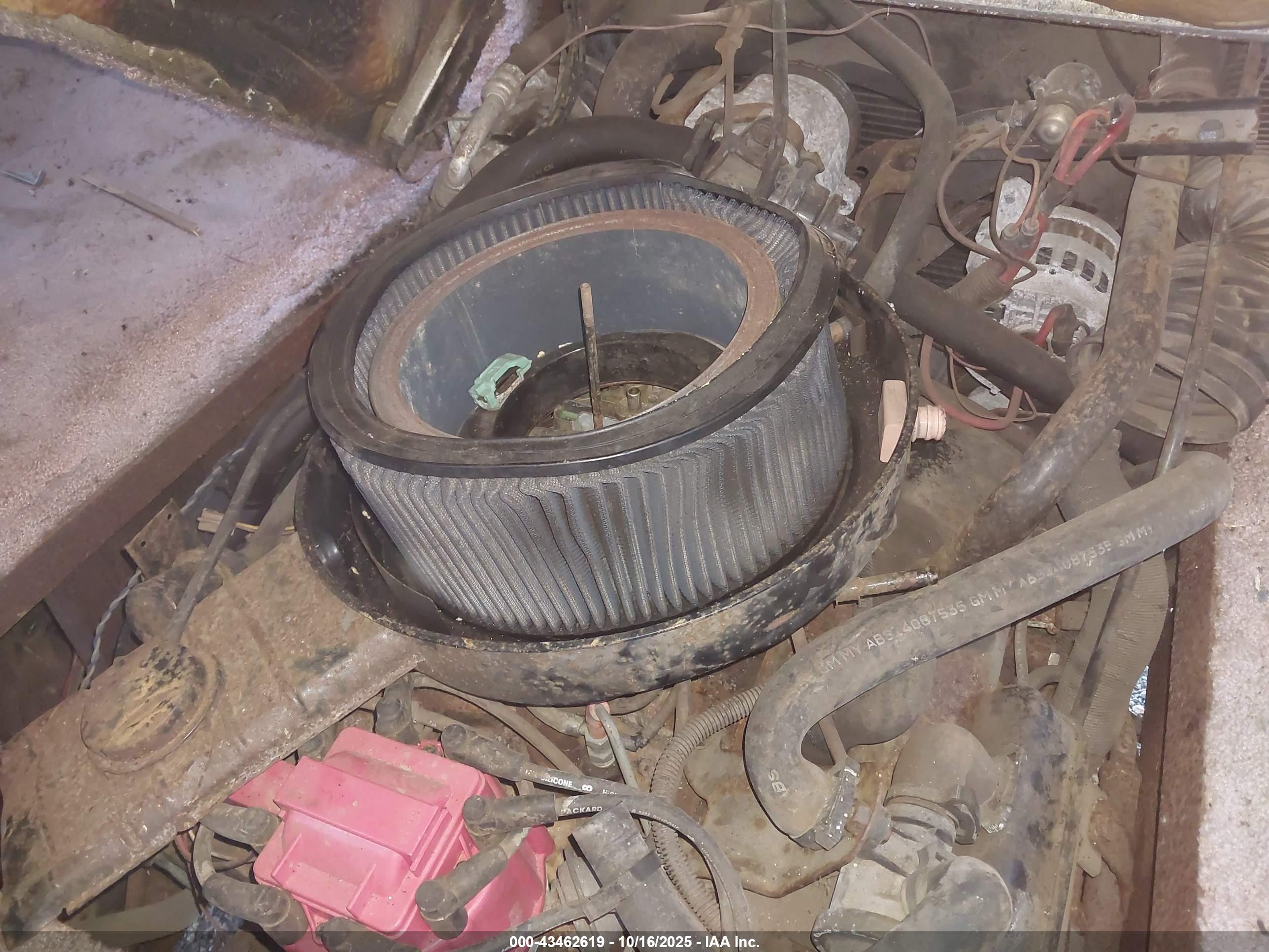 CHEVROLET P30 image 10