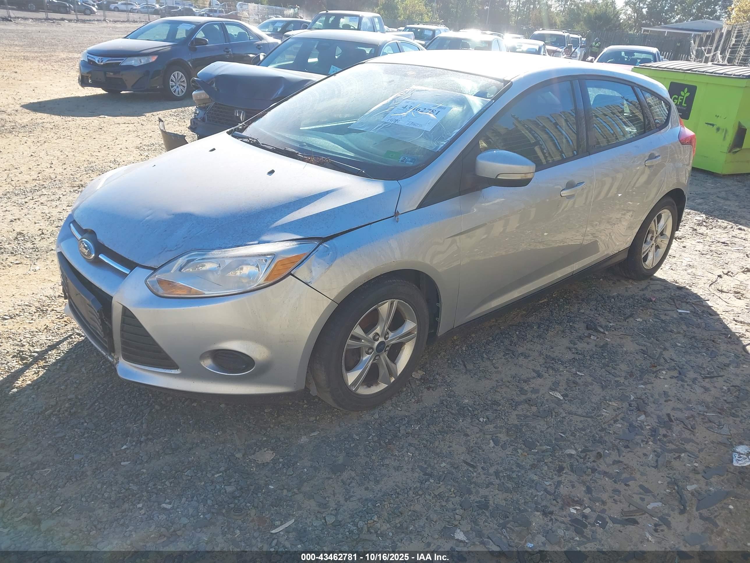 FORD FOCUS image 2