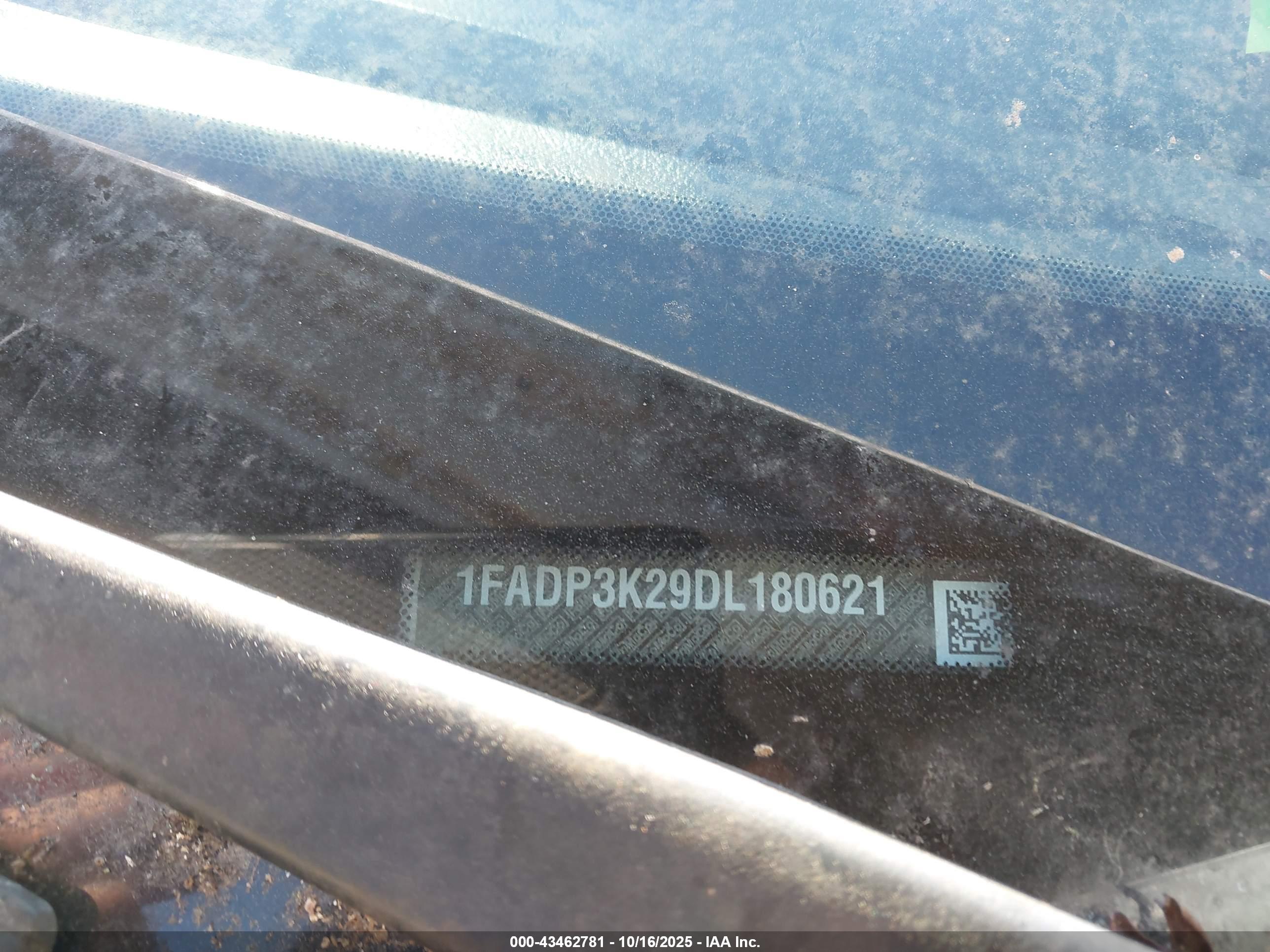 FORD FOCUS image 9