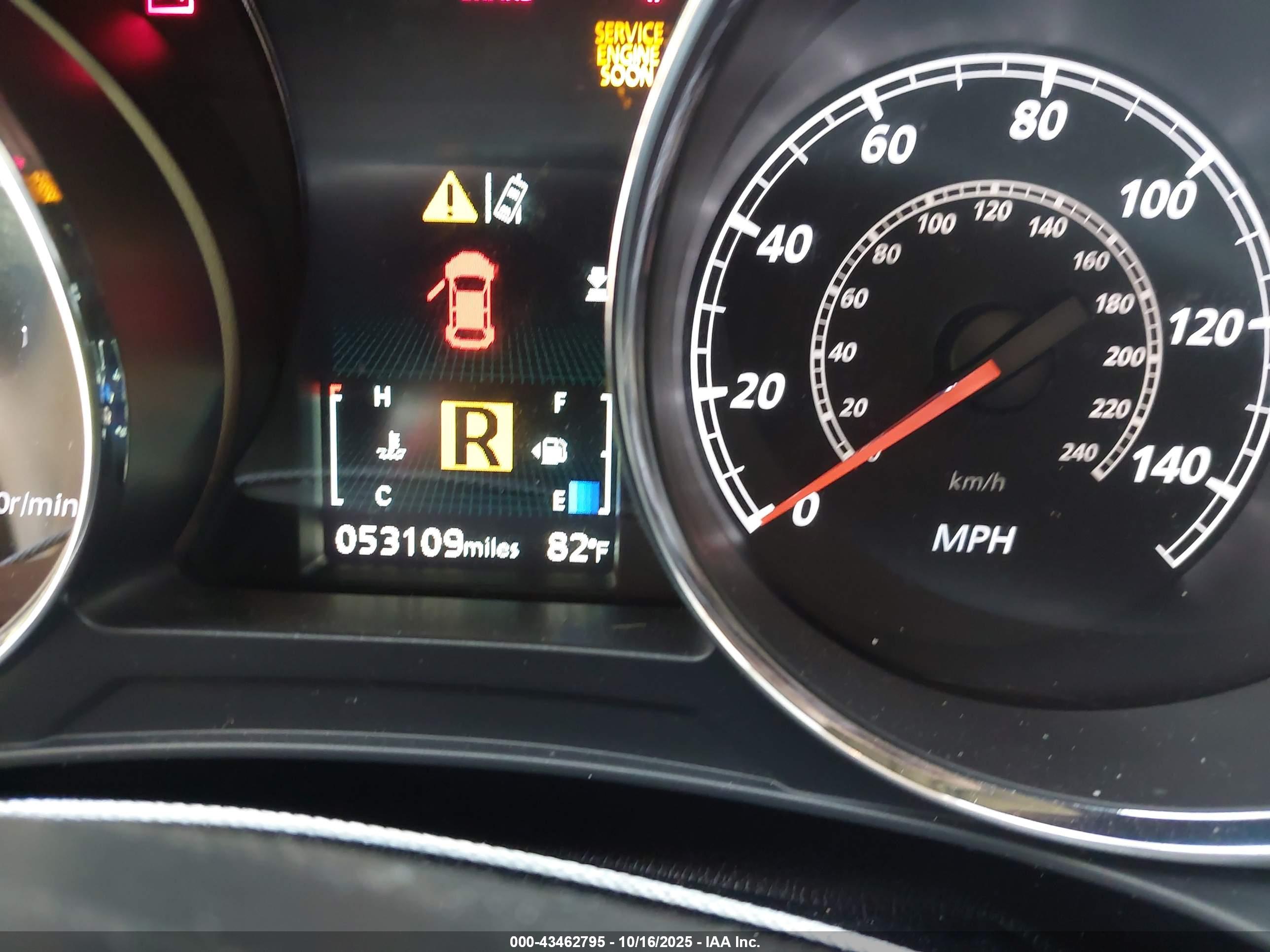 MITSUBISHI OUTLANDER image 7