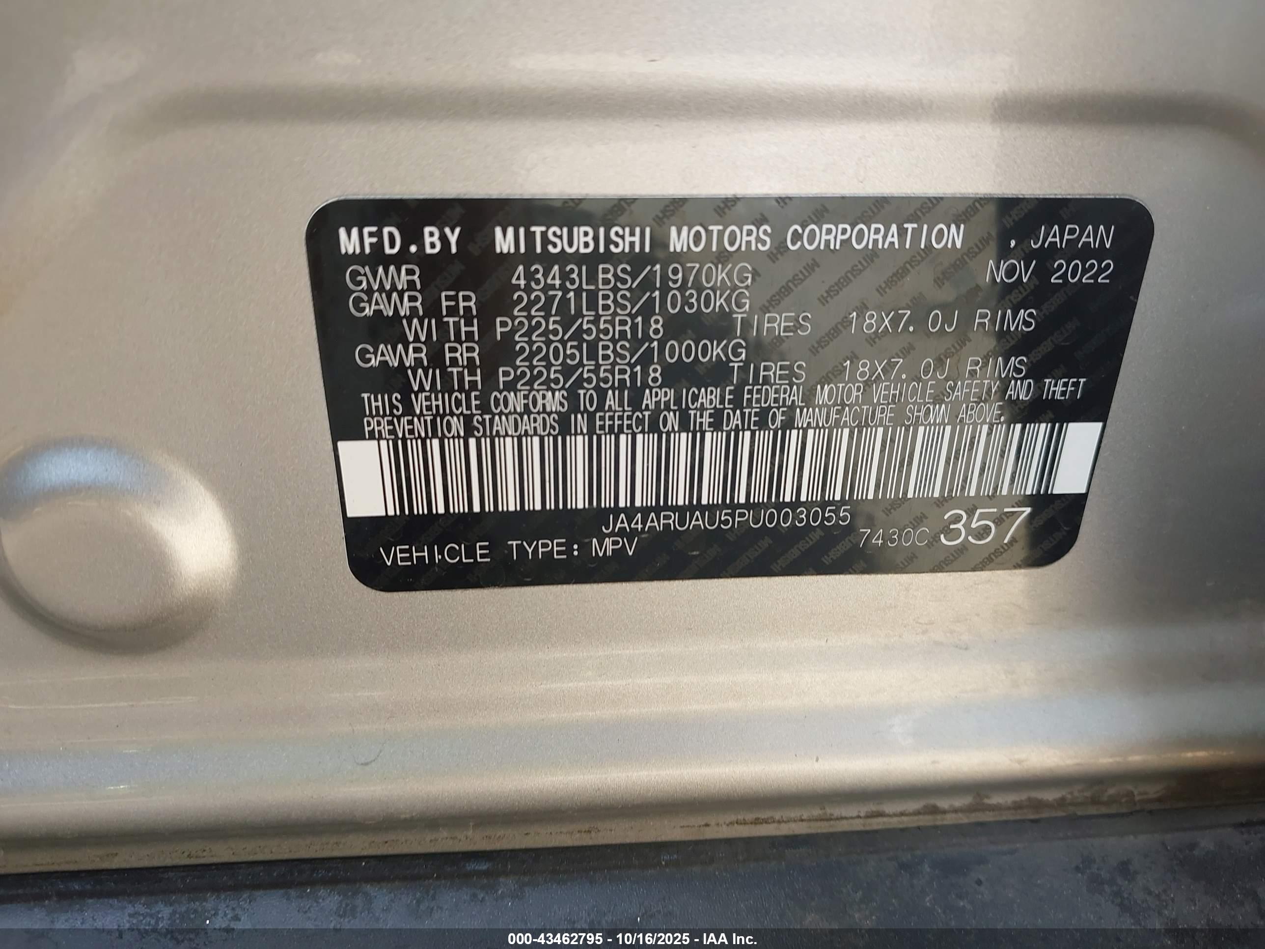 MITSUBISHI OUTLANDER image 9
