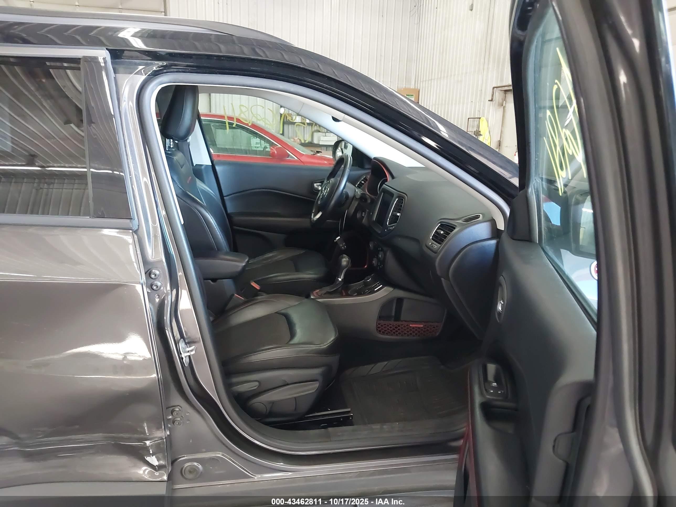 JEEP COMPASS image 5