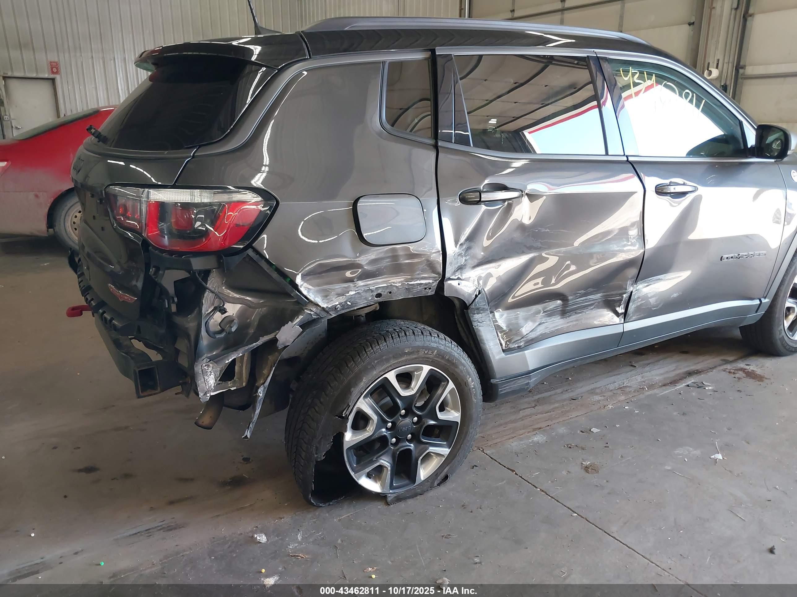 JEEP COMPASS image 6