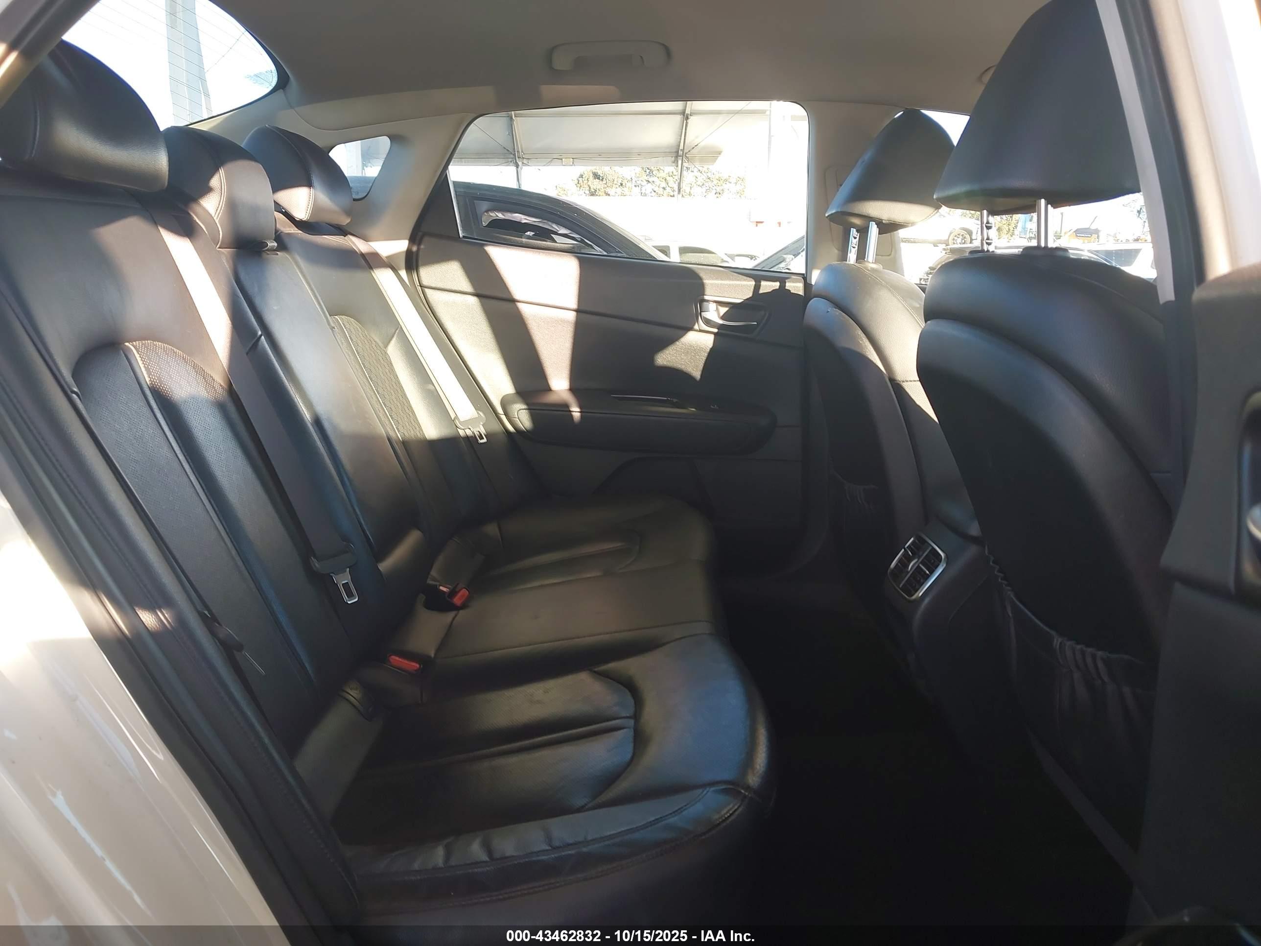 KIA OPTIMA image 8