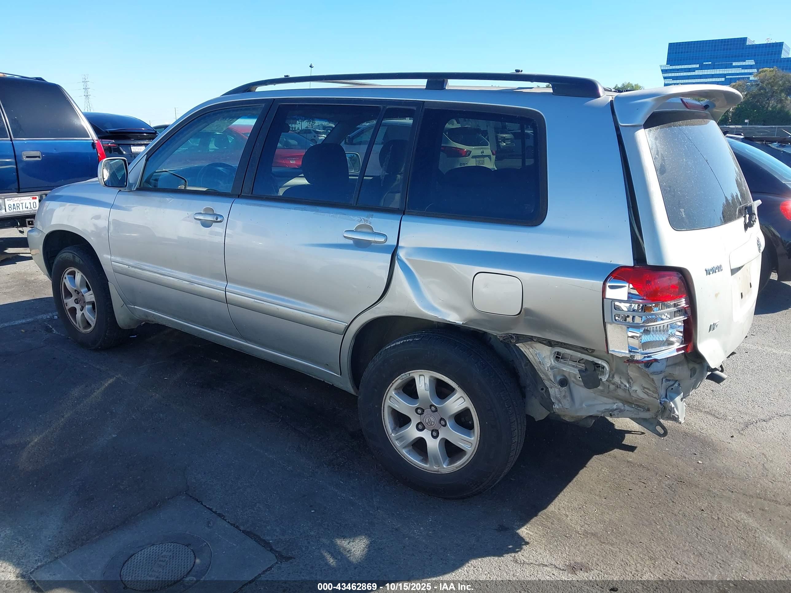 TOYOTA HIGHLANDER image 3