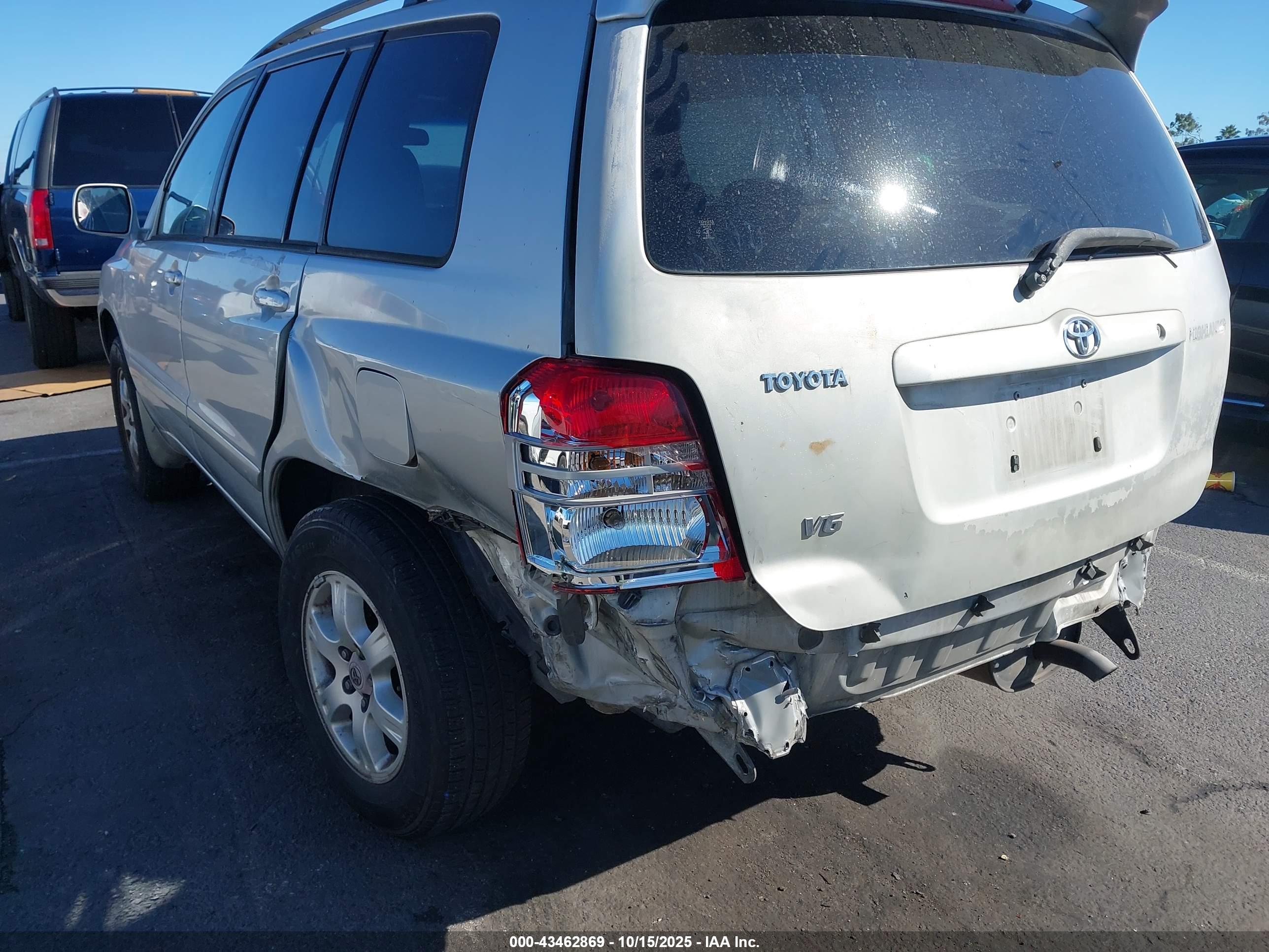 TOYOTA HIGHLANDER image 6