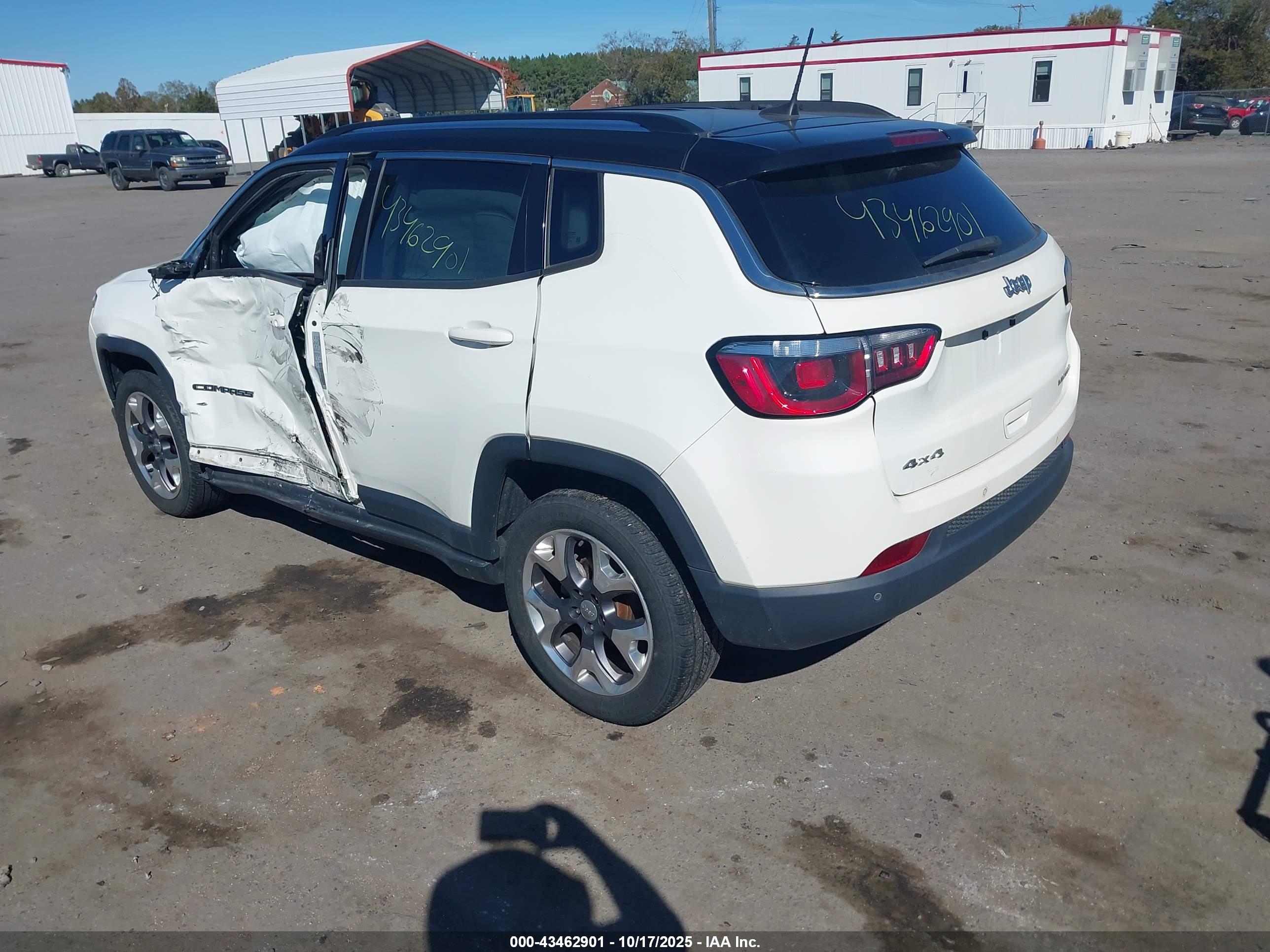 JEEP COMPASS image 3