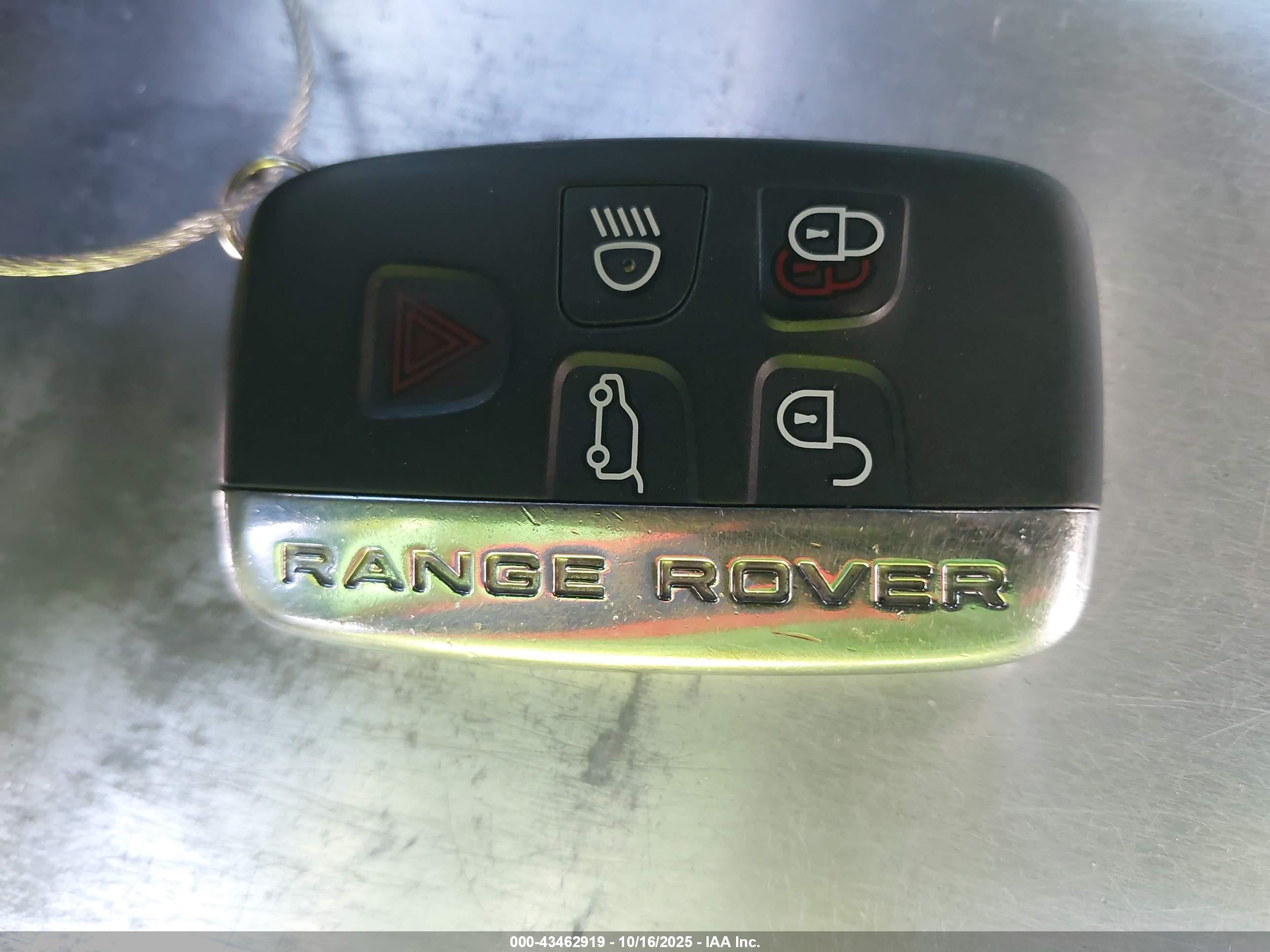 LAND ROVER image 11