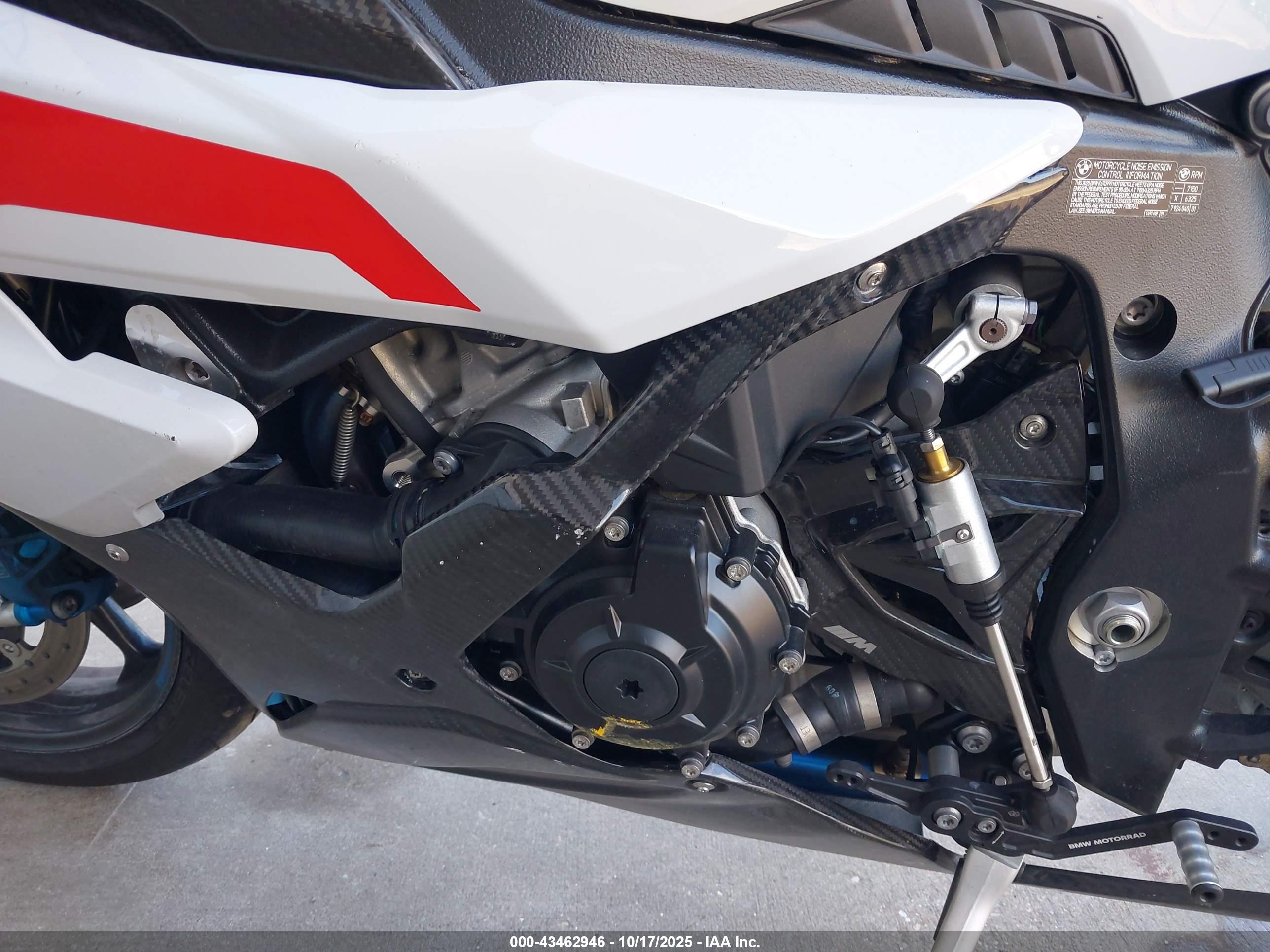 BMW S image 9