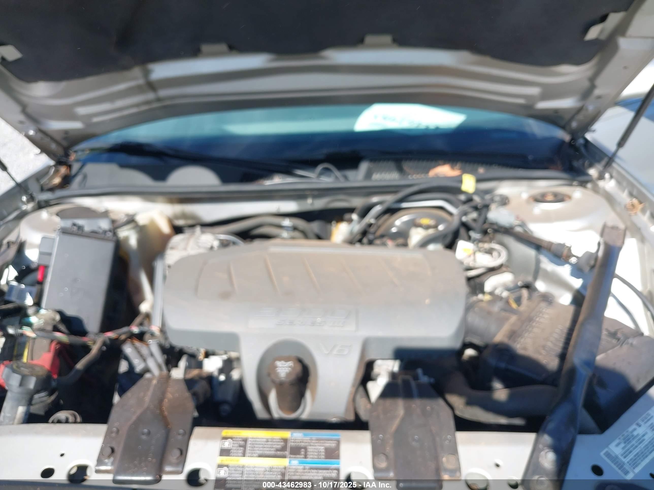 BUICK LACROSSE image 10