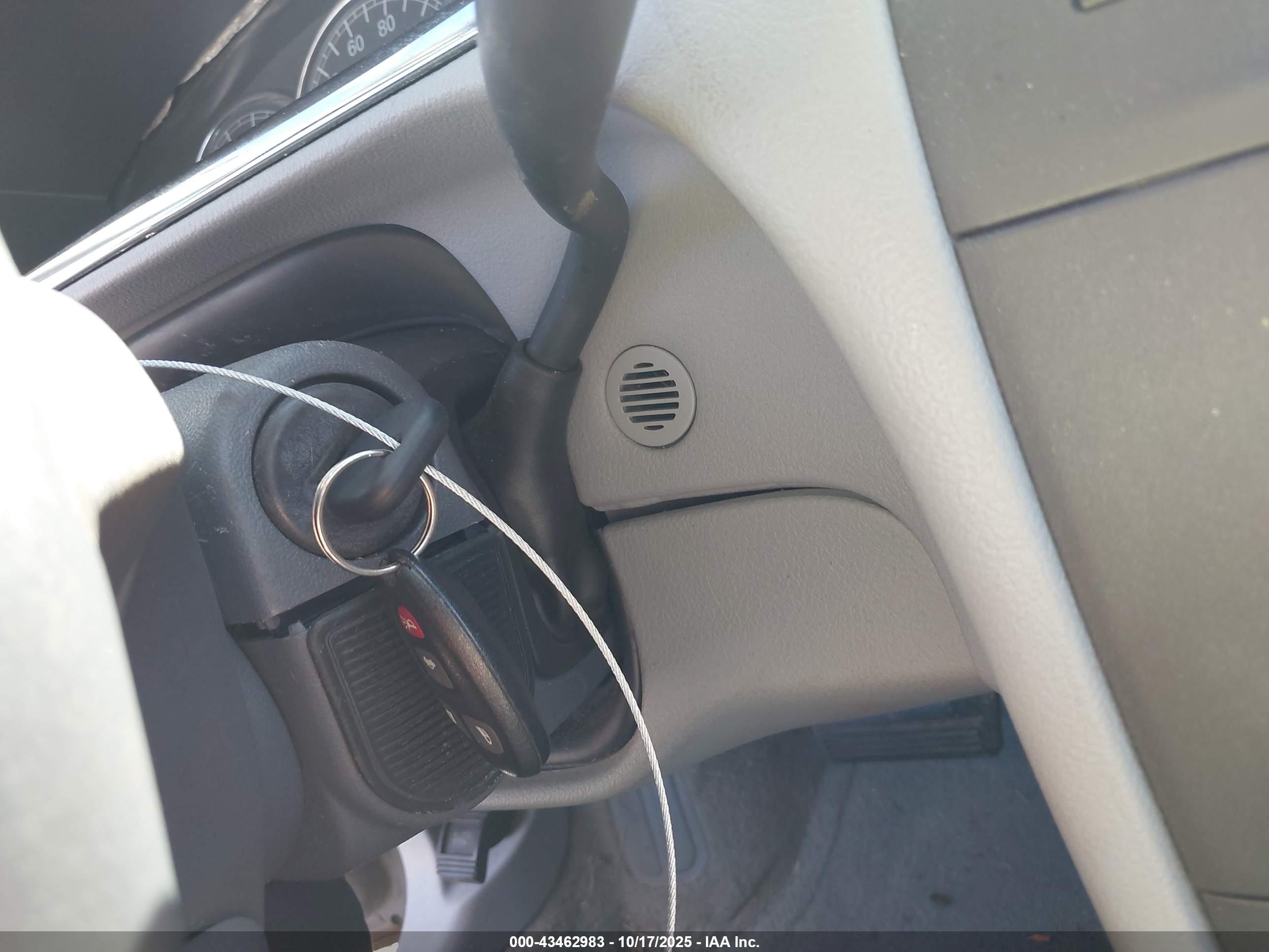 BUICK LACROSSE image 11