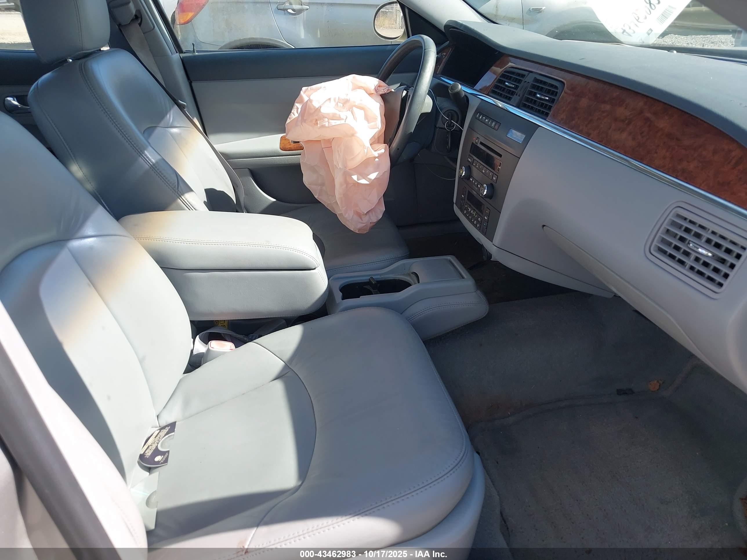 BUICK LACROSSE image 5