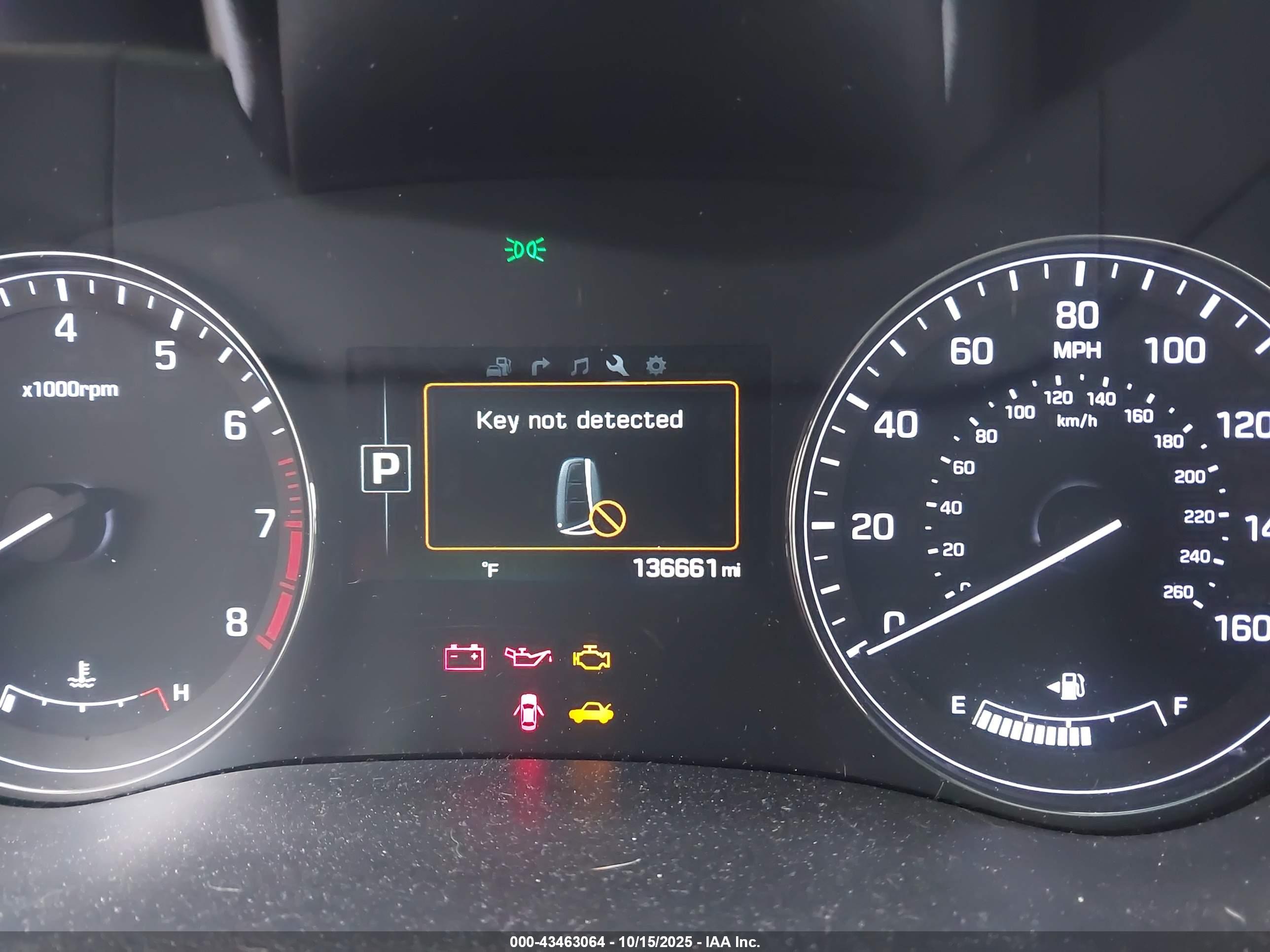 HYUNDAI GENESIS image 7