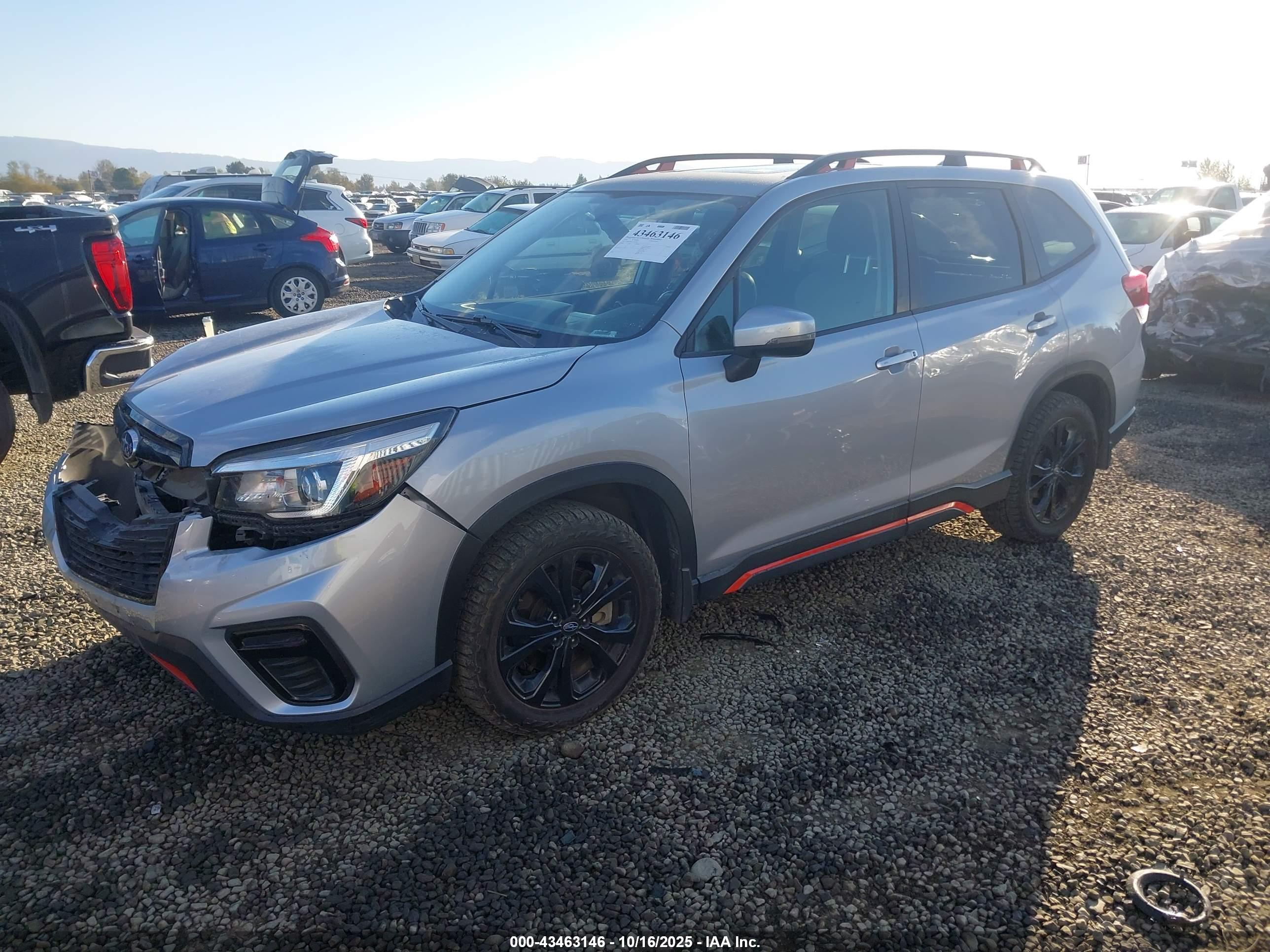 SUBARU FORESTER image 2