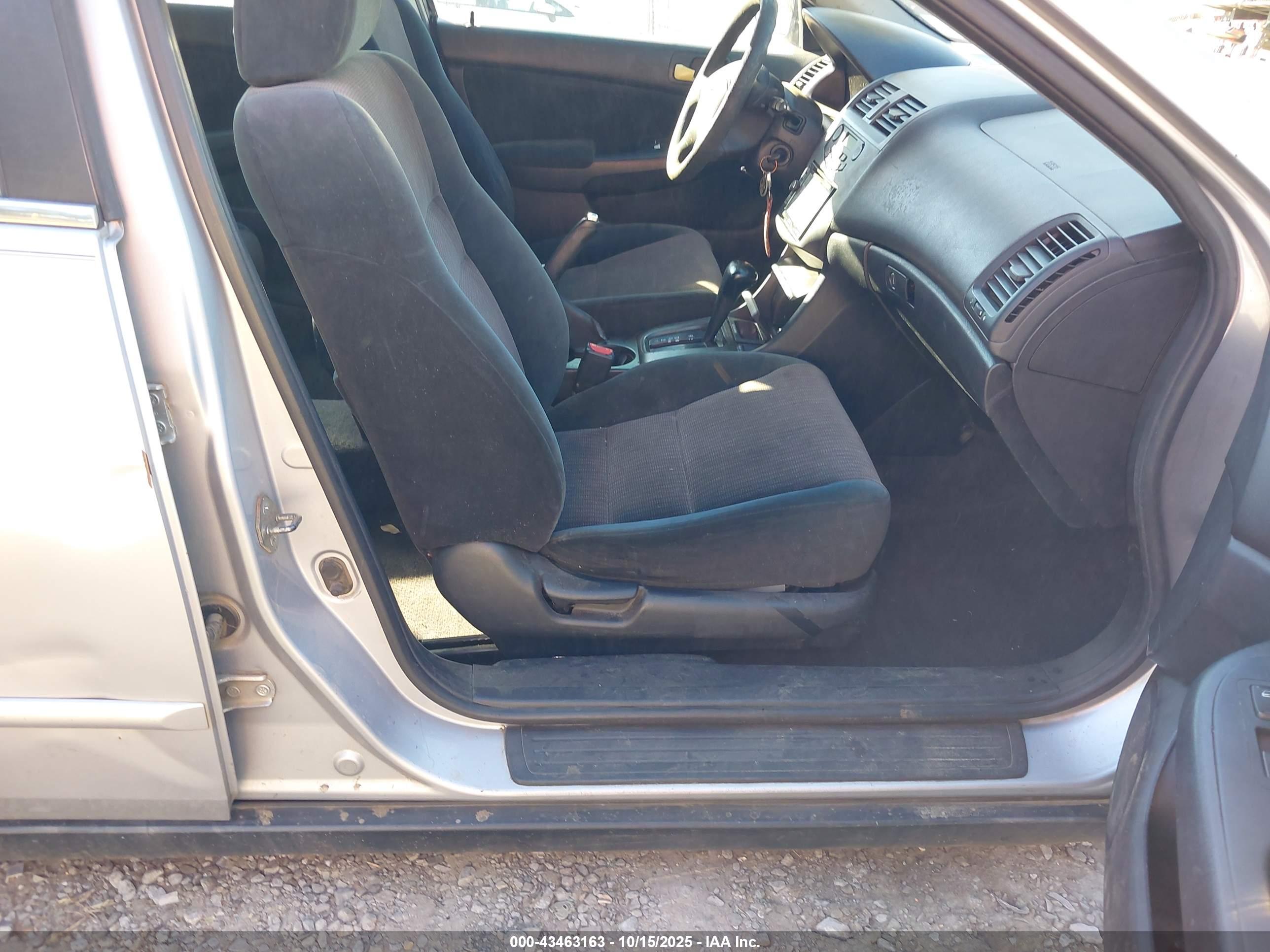 HONDA ACCORD image 5