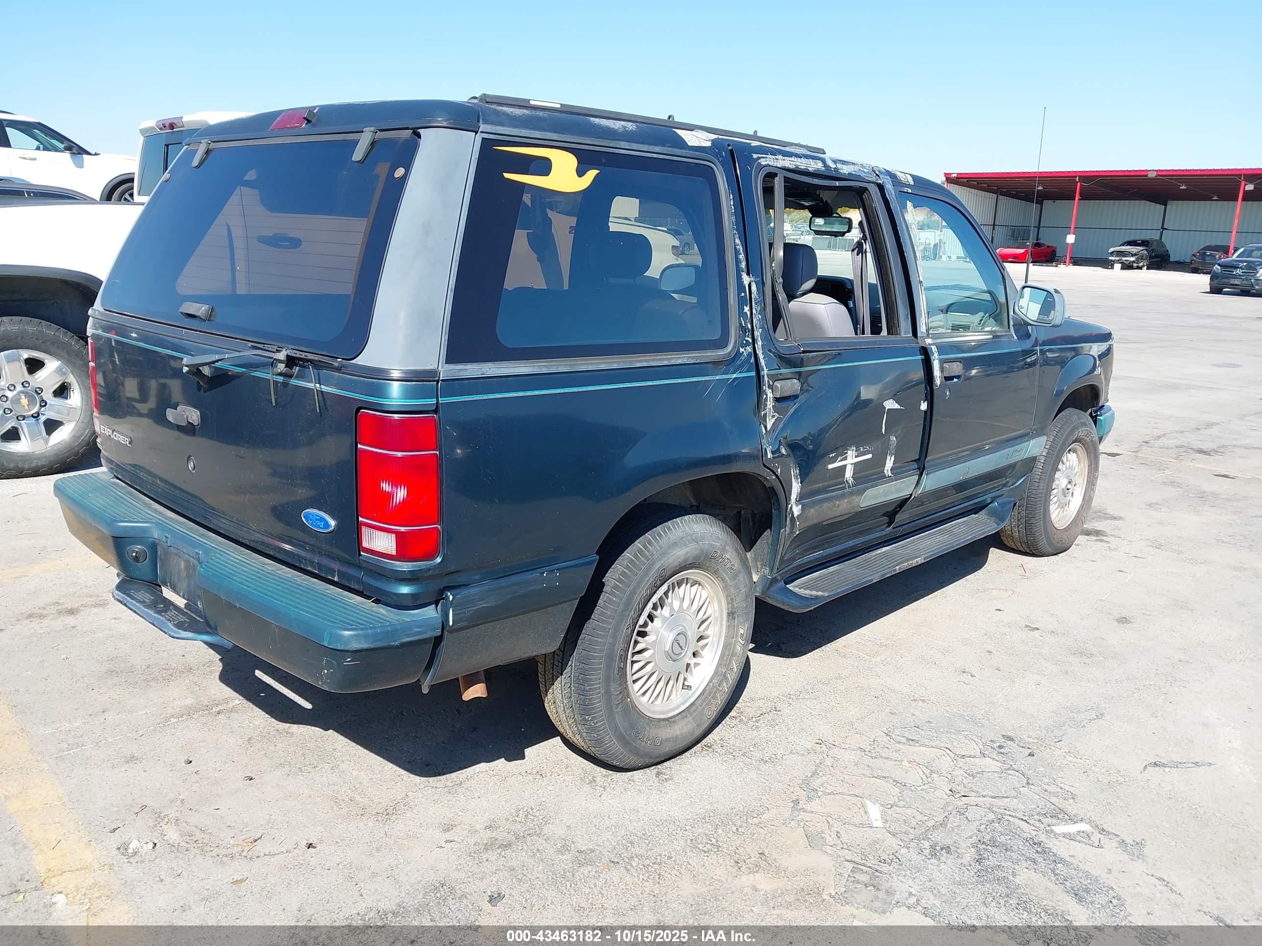 FORD EXPLORER image 4