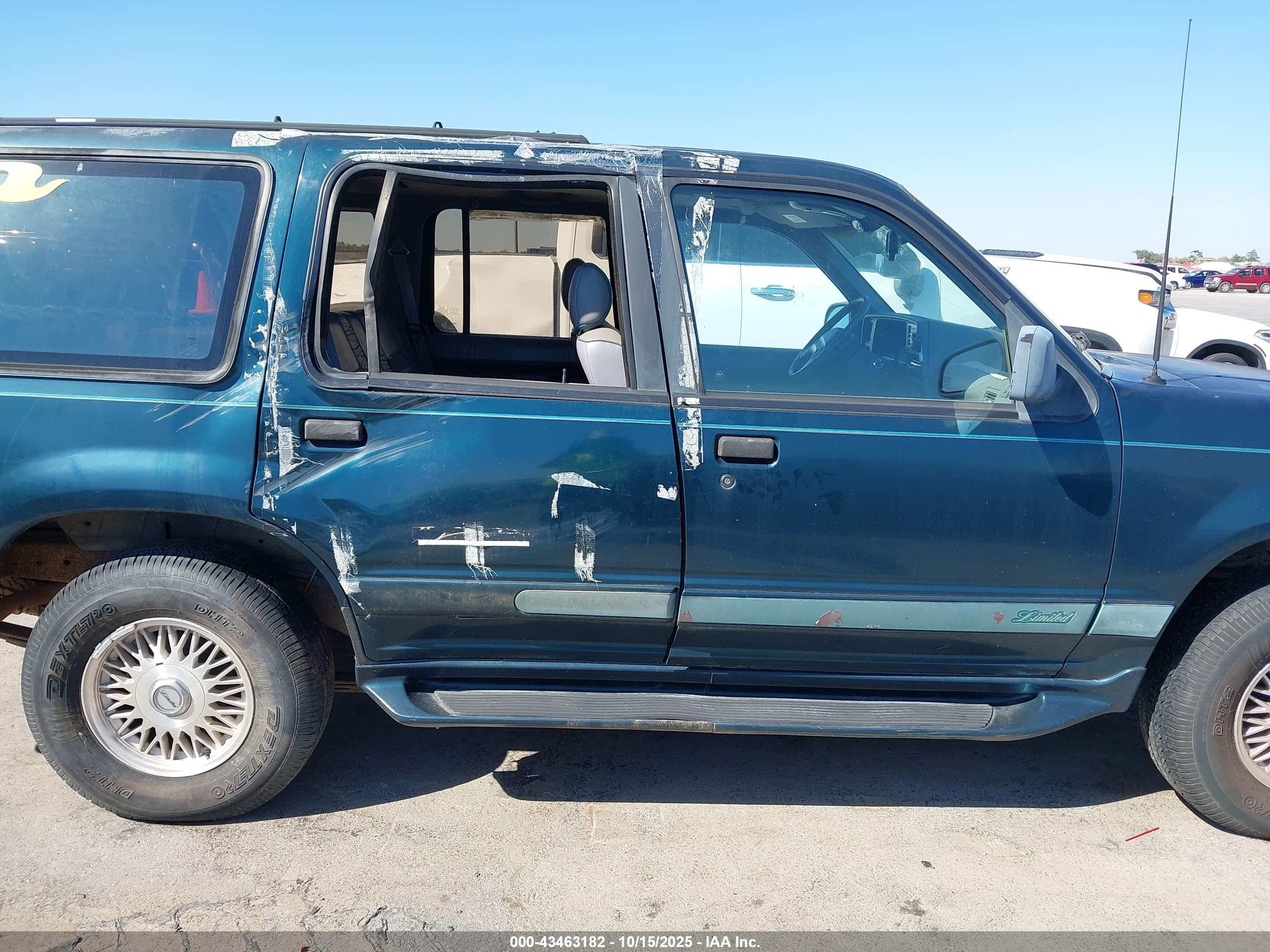 FORD EXPLORER image 6