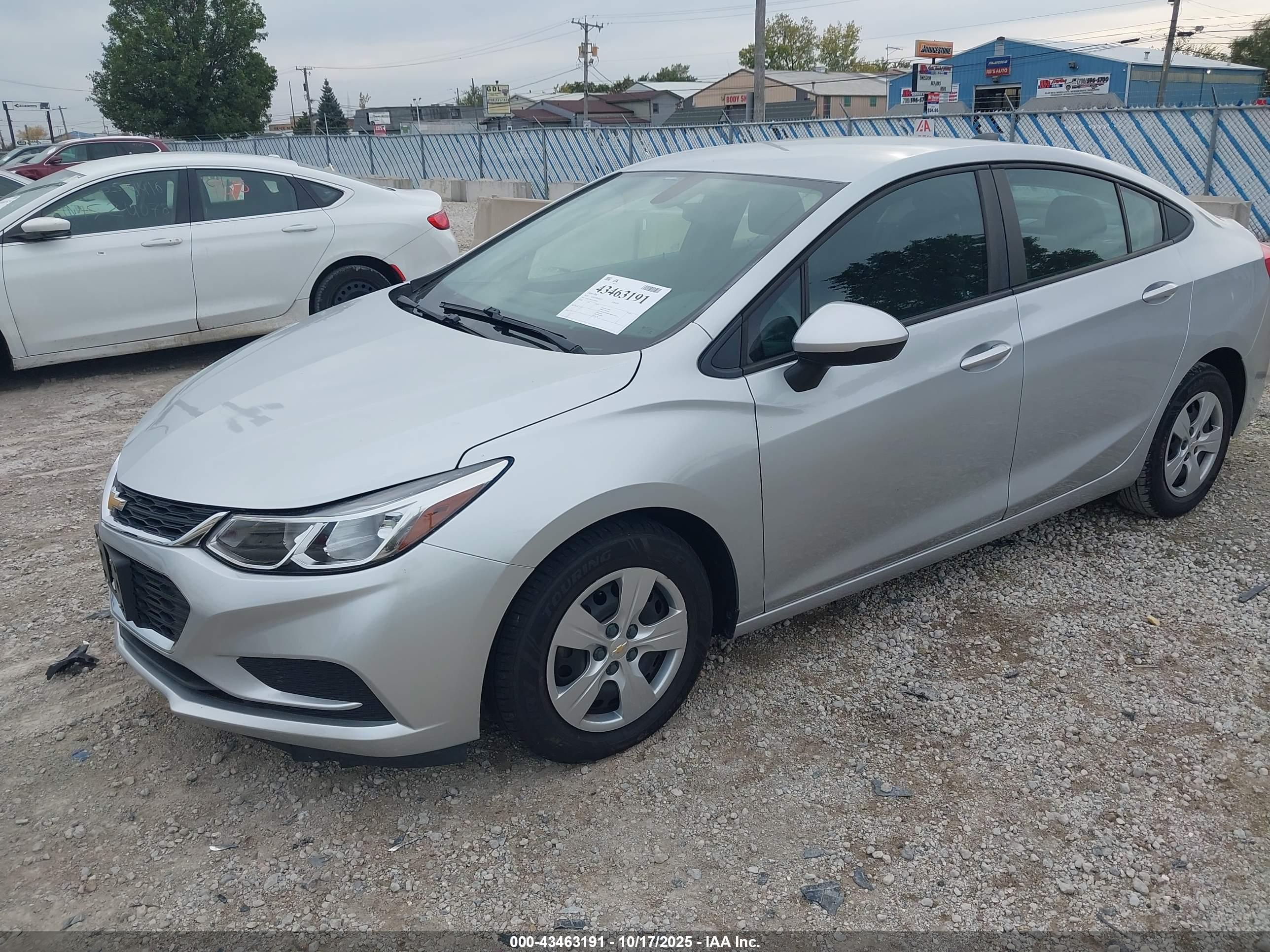 CHEVROLET CRUZE image 2