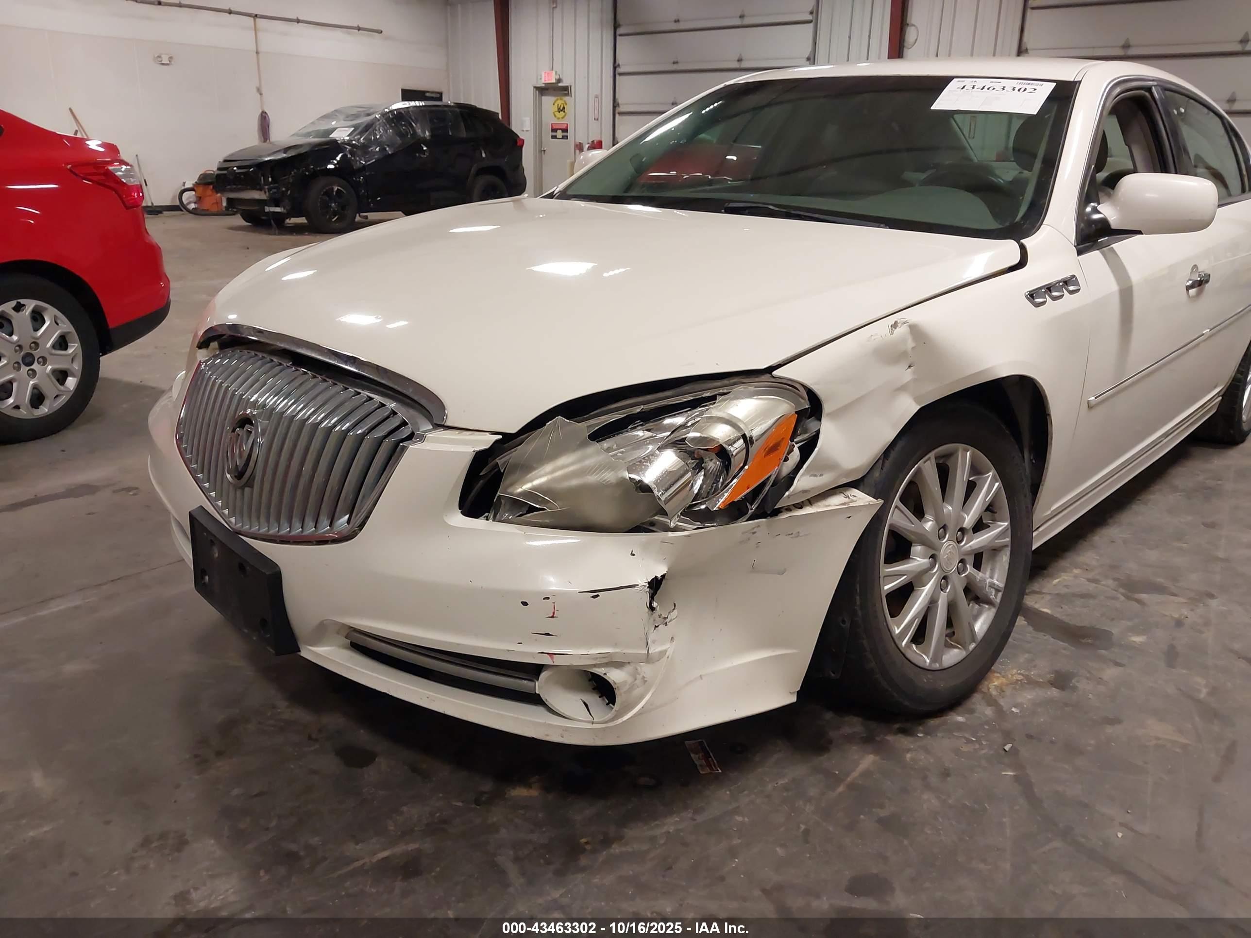 BUICK LUCERNE image 6