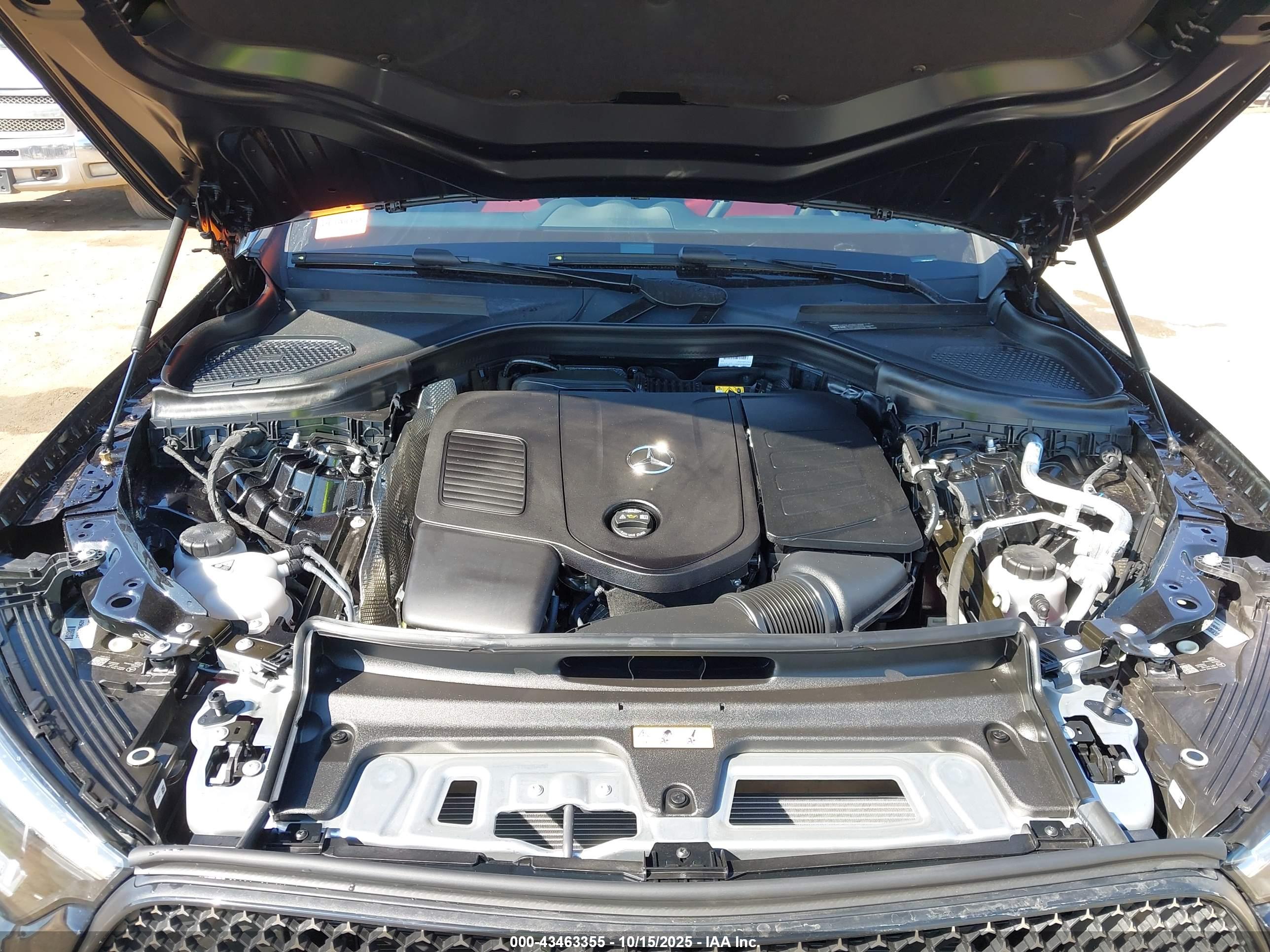 MERCEDES-BENZ GLC image 10