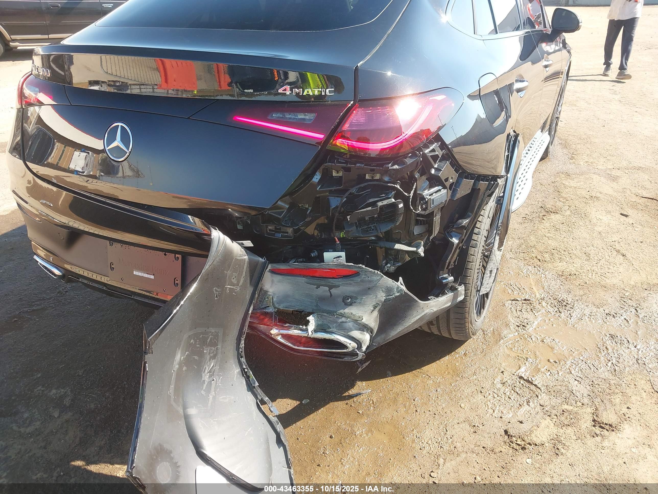 MERCEDES-BENZ GLC image 6