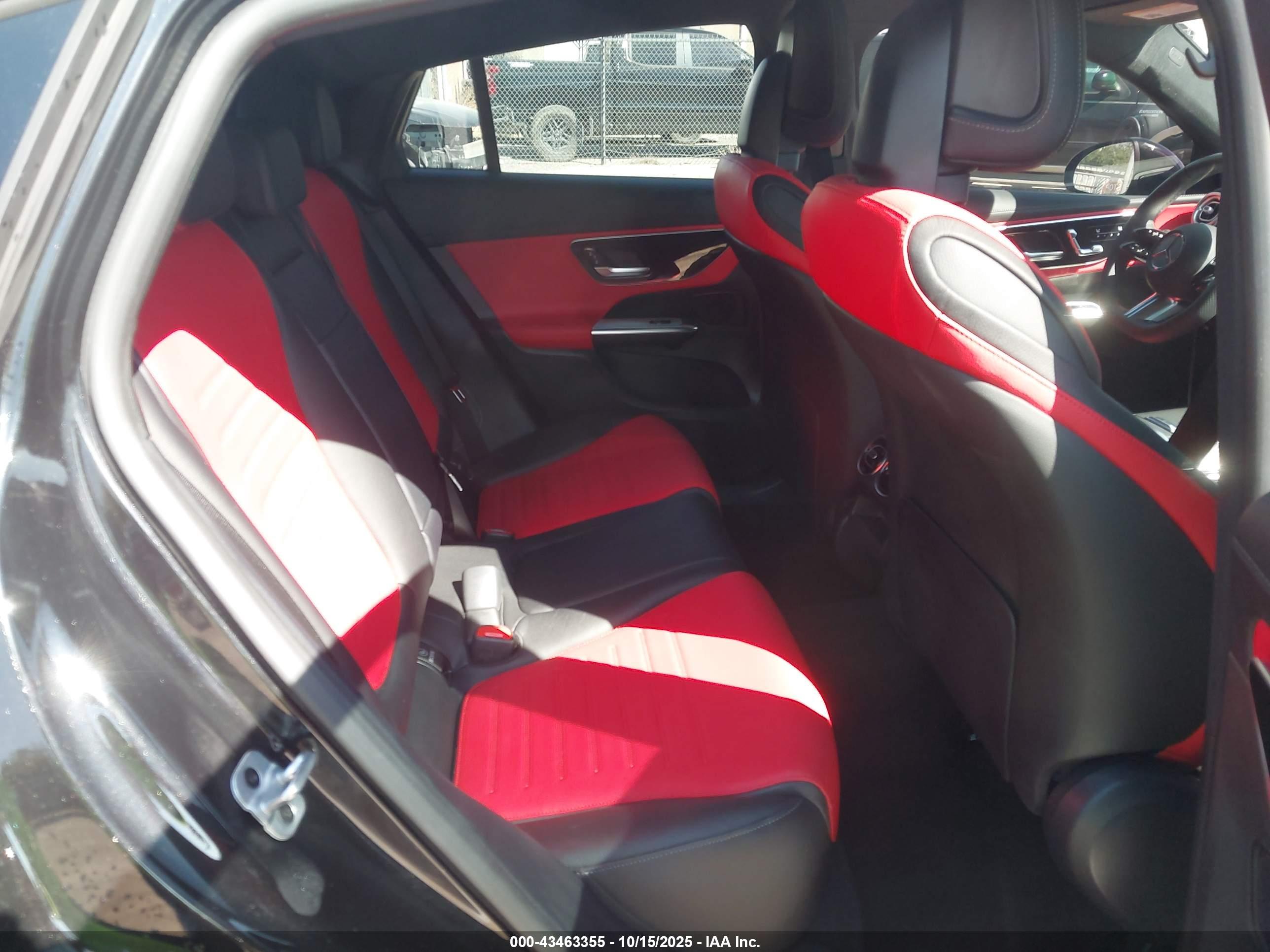 MERCEDES-BENZ GLC image 8