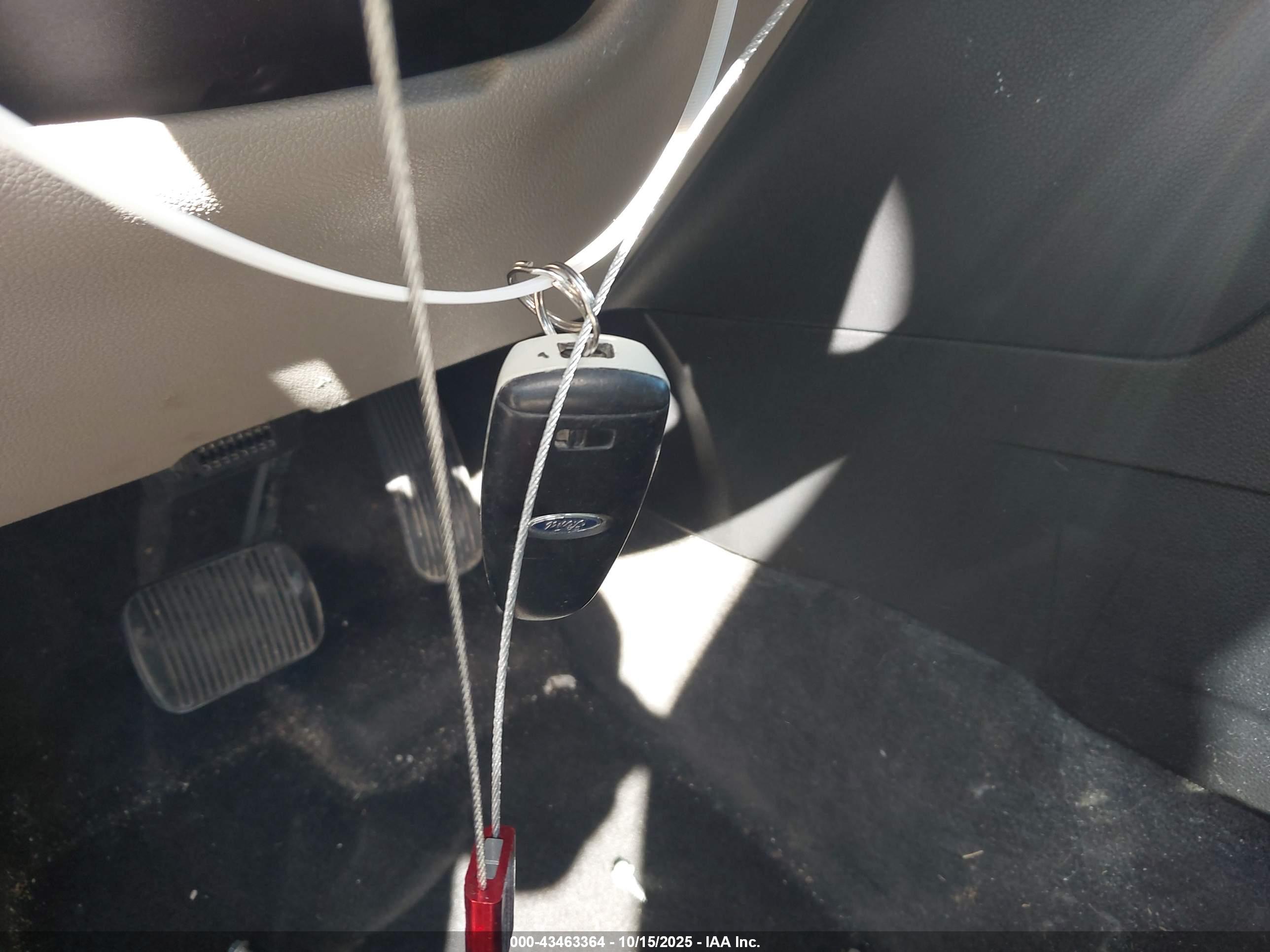 FORD EXPLORER image 11