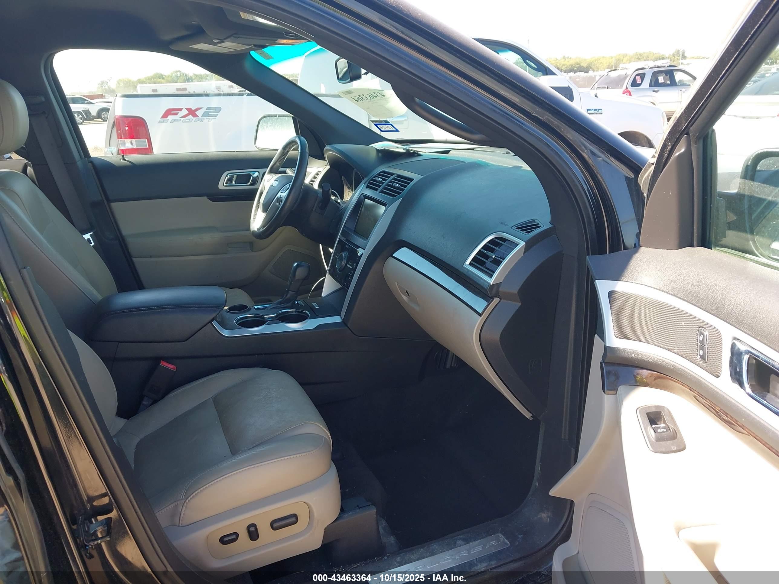 FORD EXPLORER image 5
