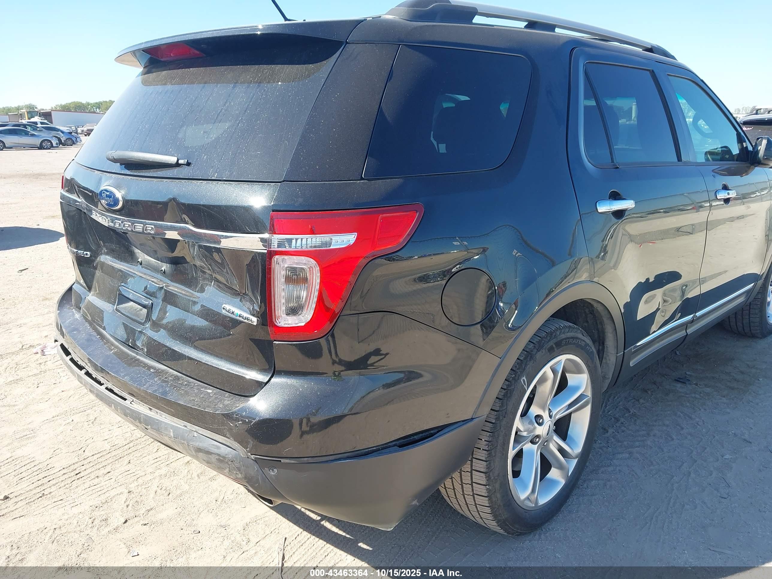FORD EXPLORER image 6
