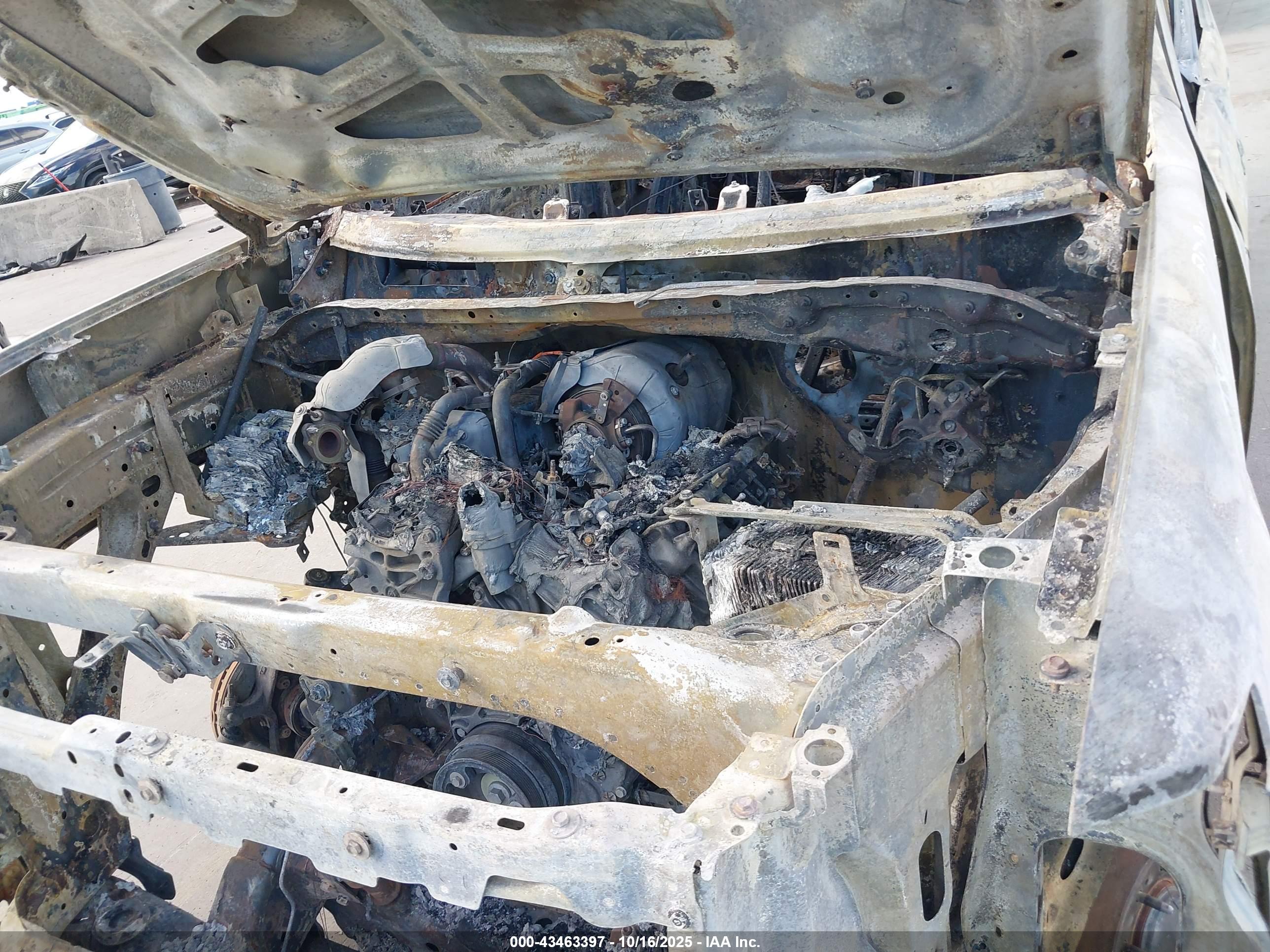 CHEVROLET SILVERADO image 10