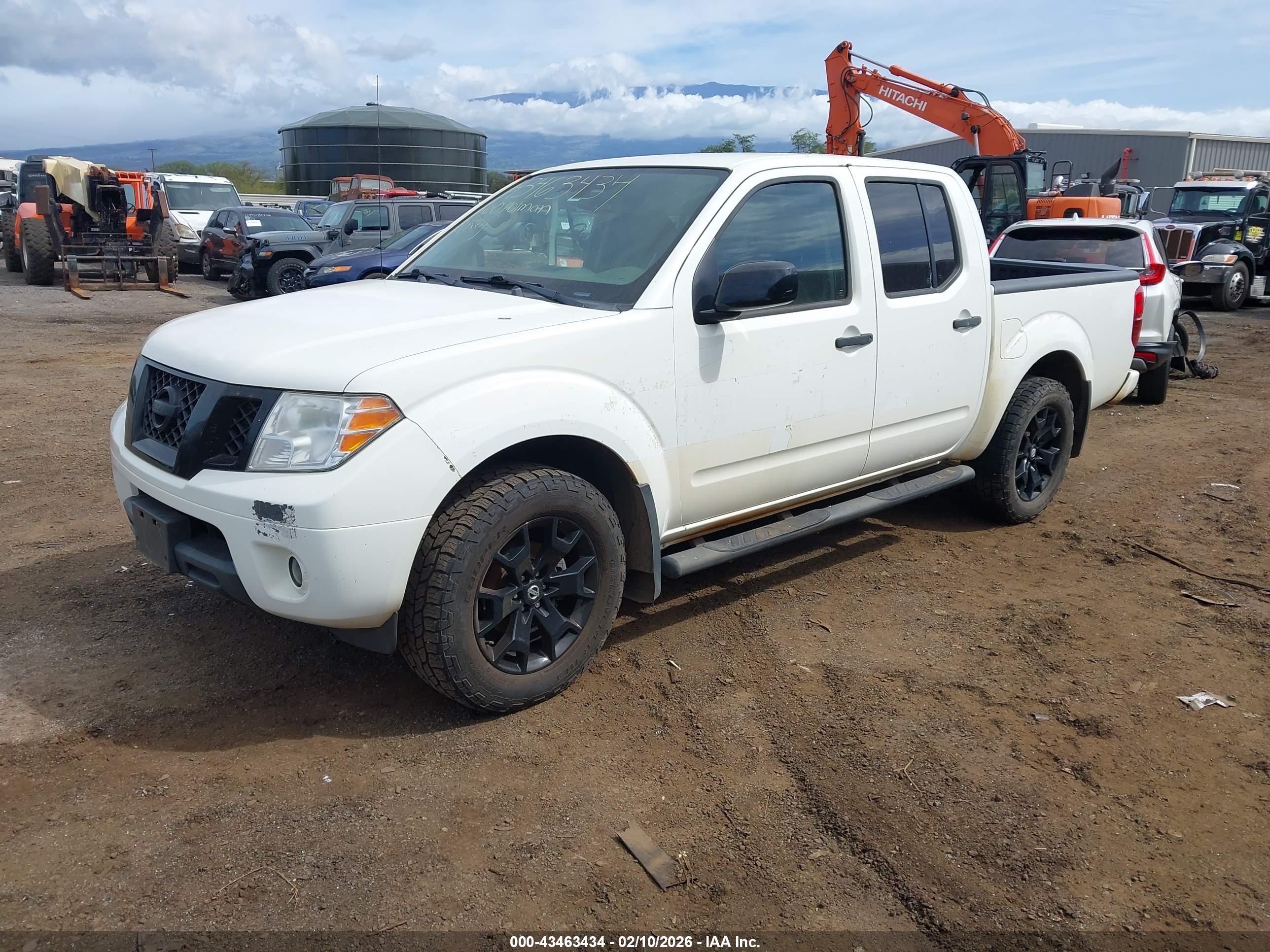 NISSAN FRONTIER image 2