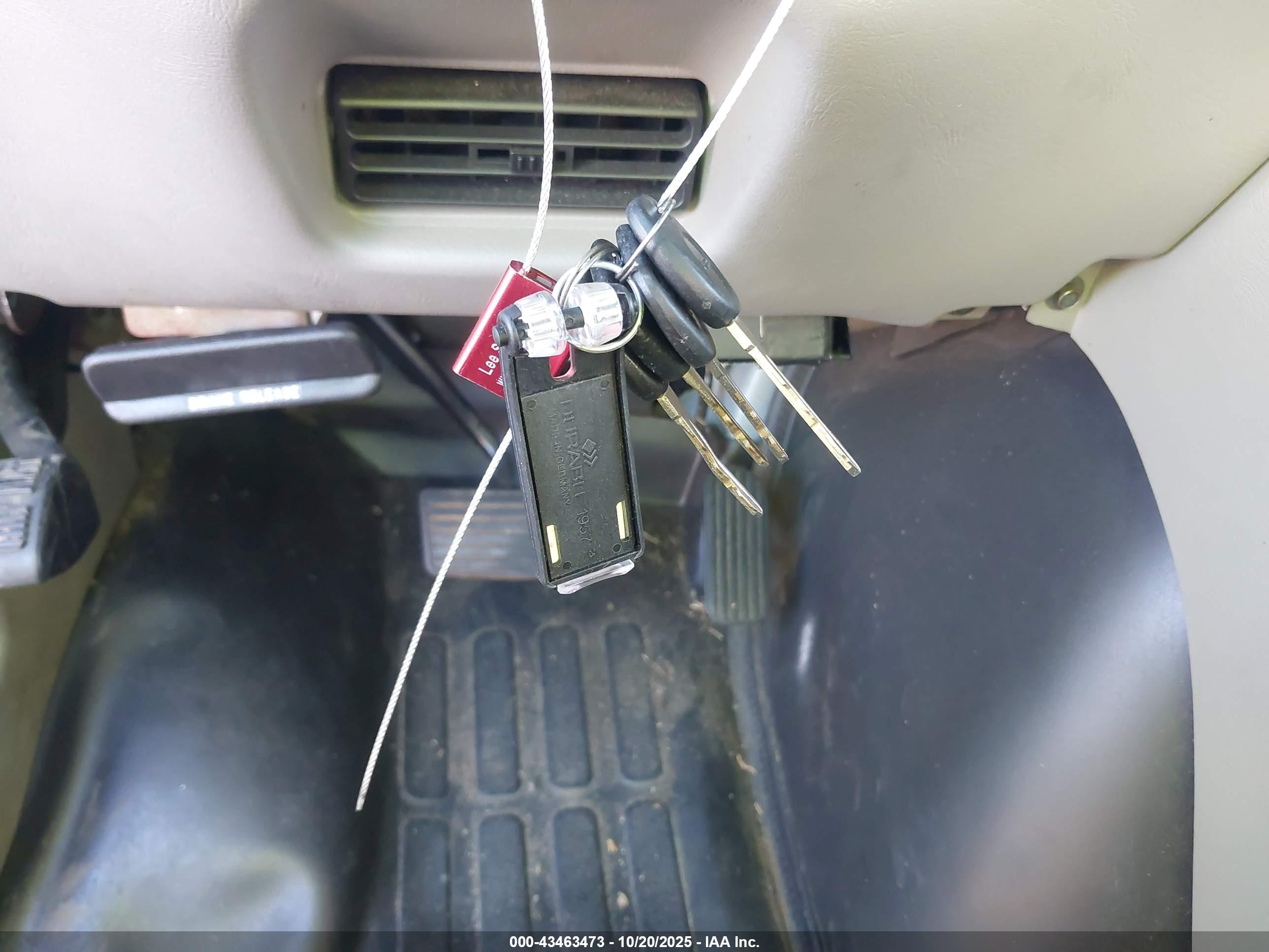 GMC SAVANA image 11