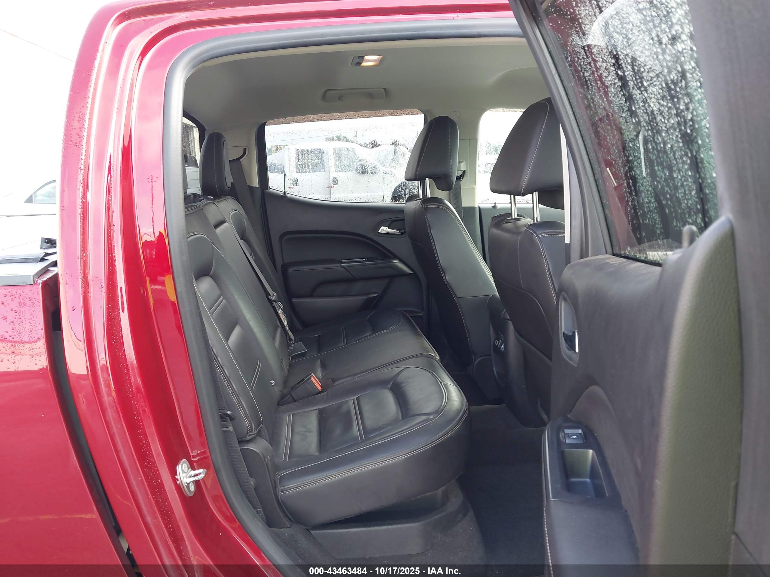 GMC CANYON image 8