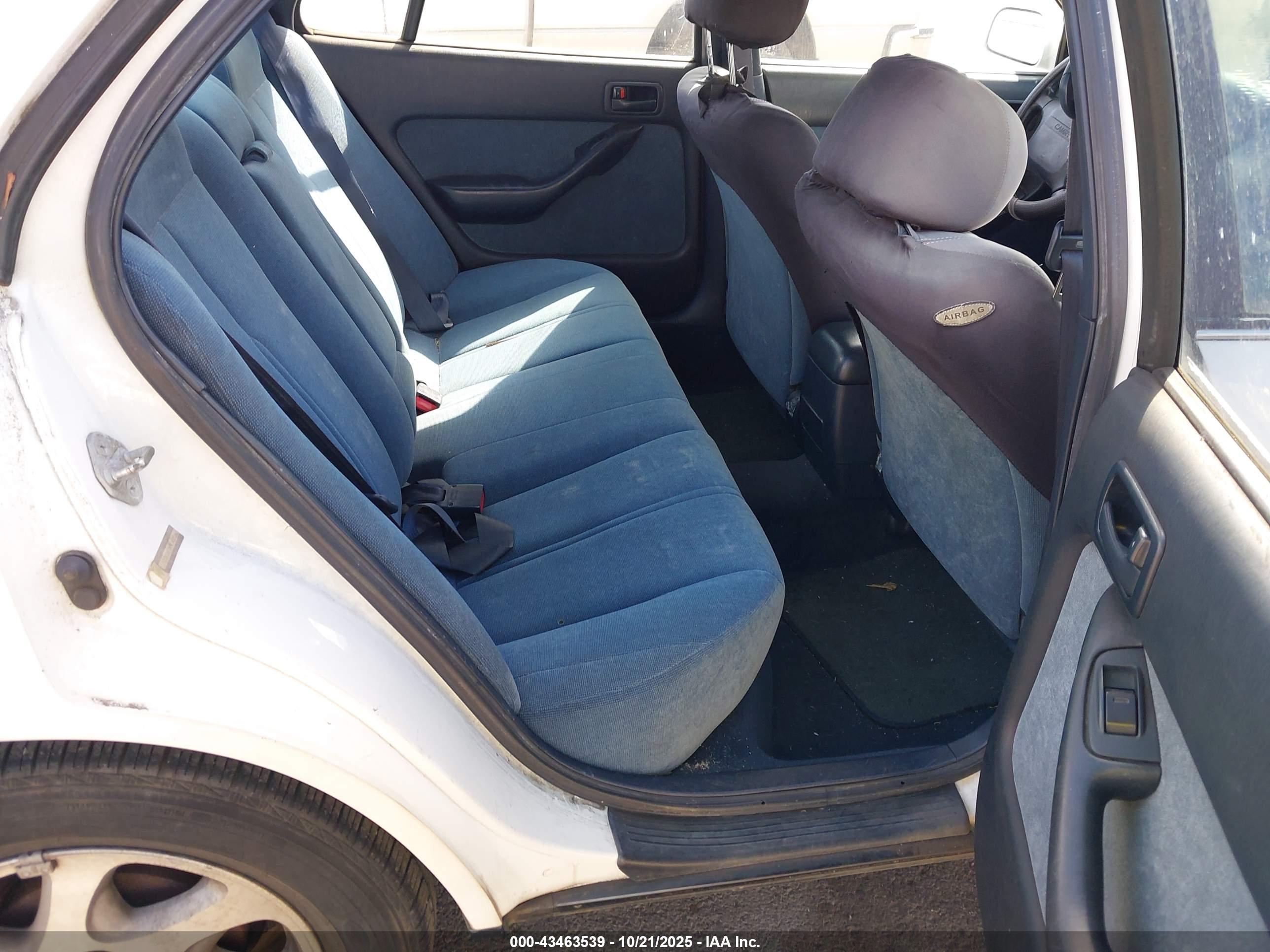 TOYOTA CAMRY image 8