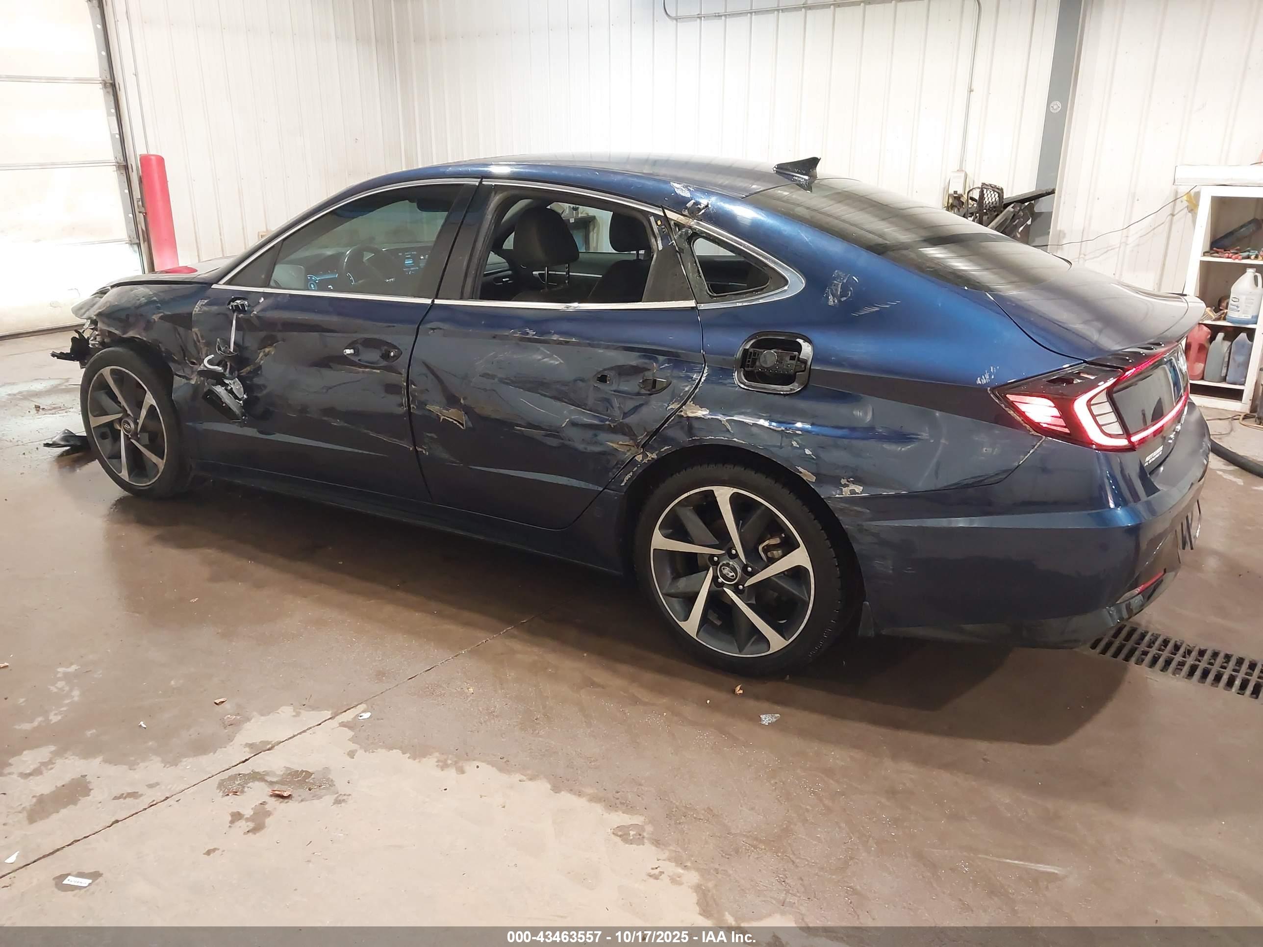 HYUNDAI SONATA image 3