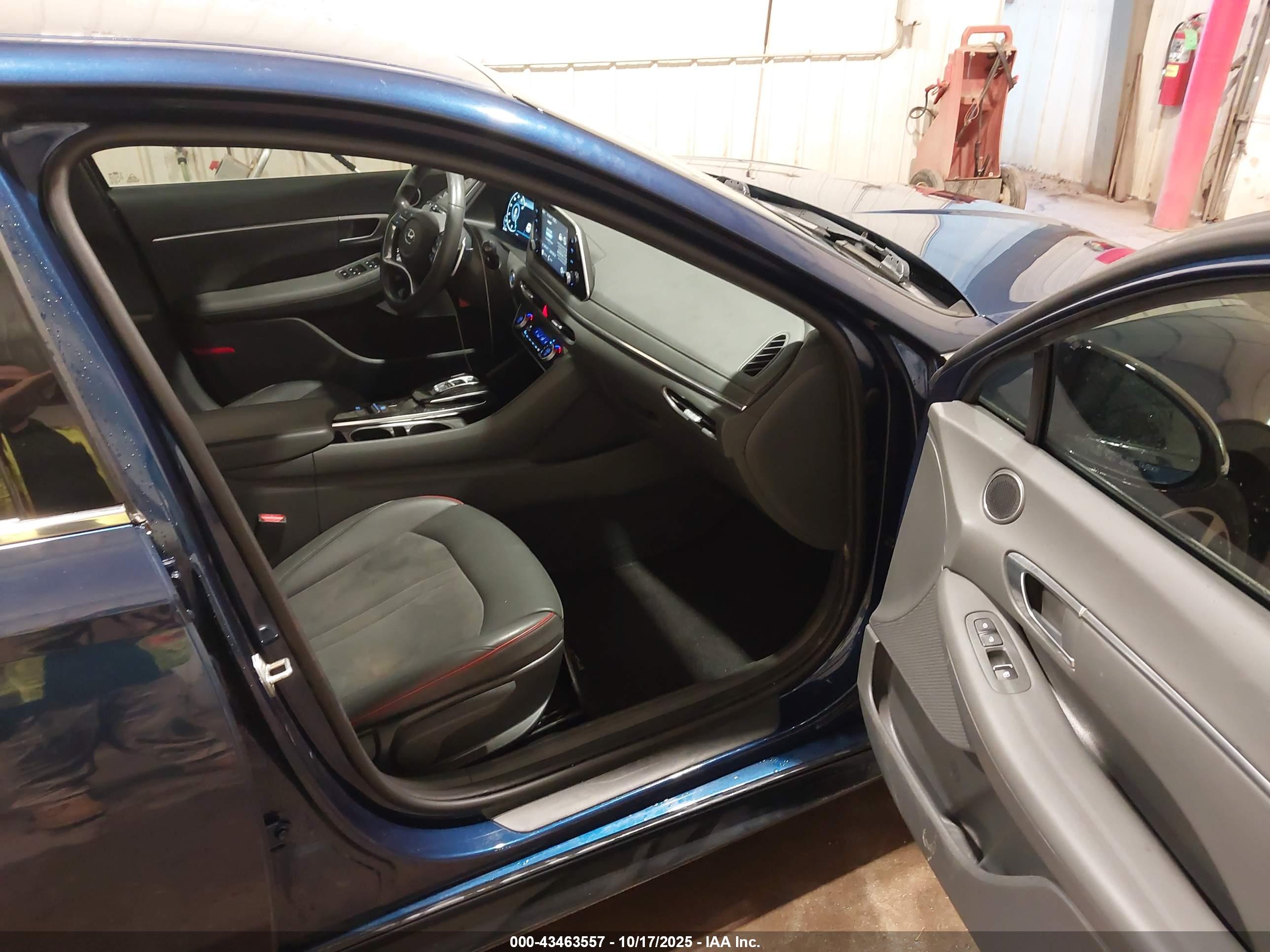 HYUNDAI SONATA image 5