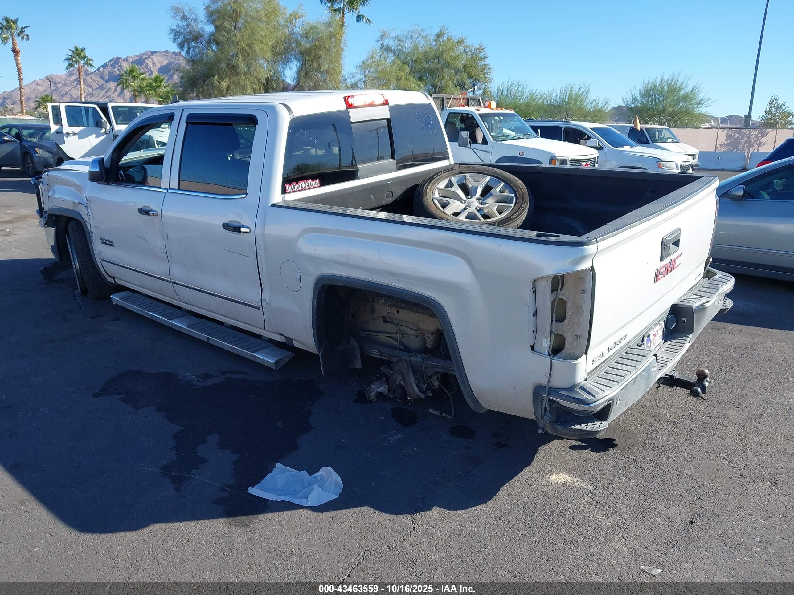 GMC SIERRA image 3