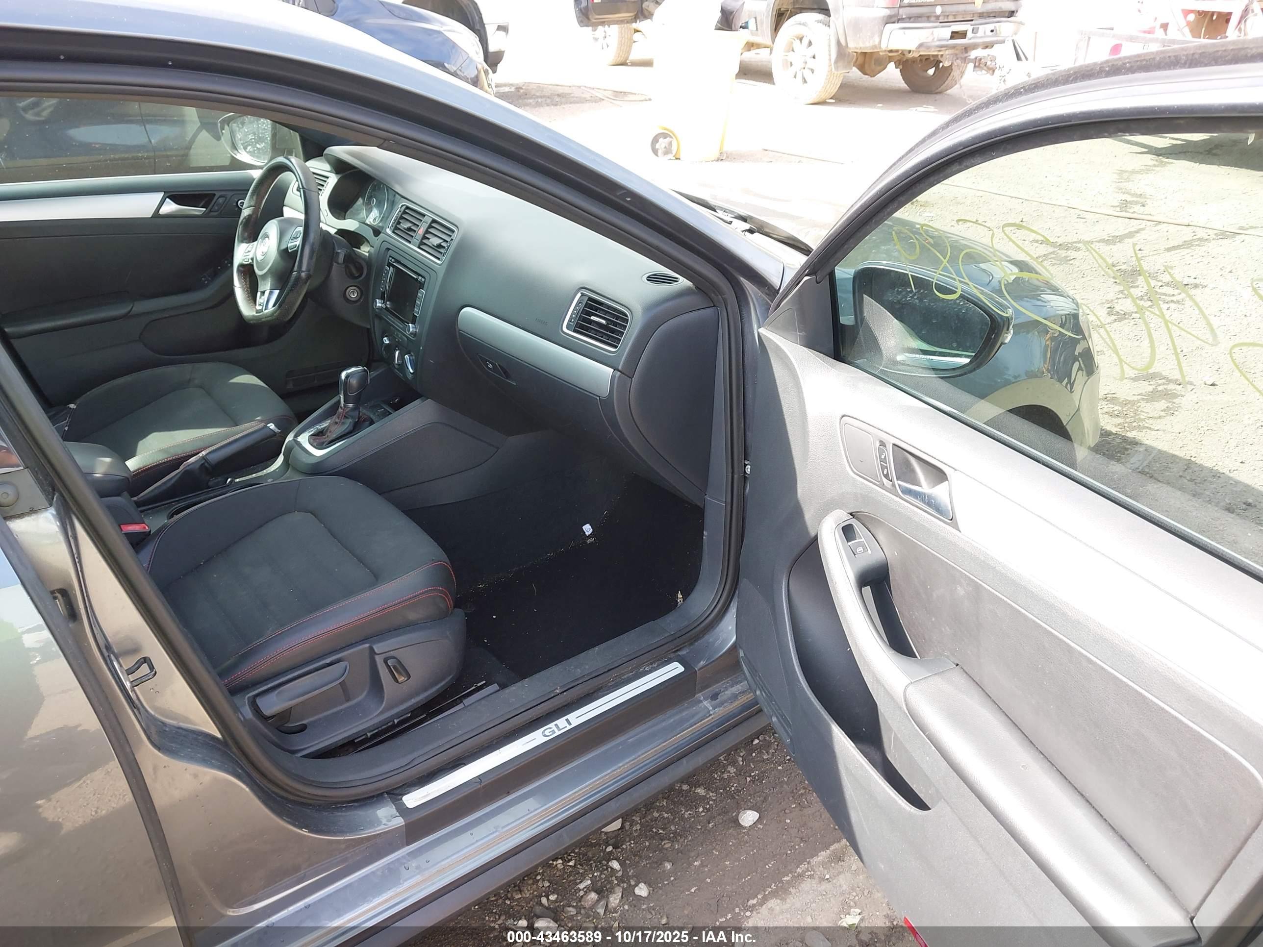 VOLKSWAGEN JETTA image 5