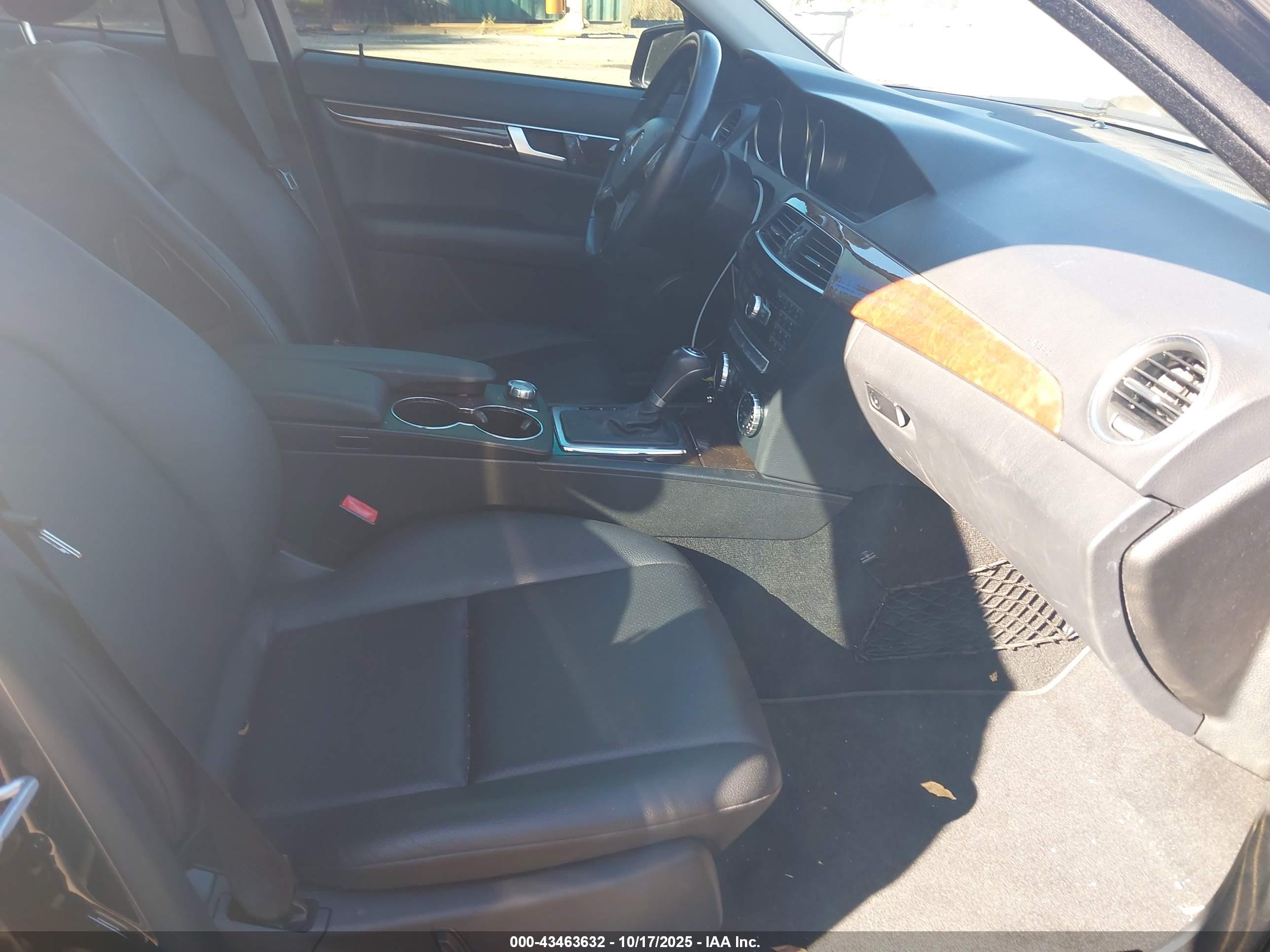MERCEDES-BENZ C image 5