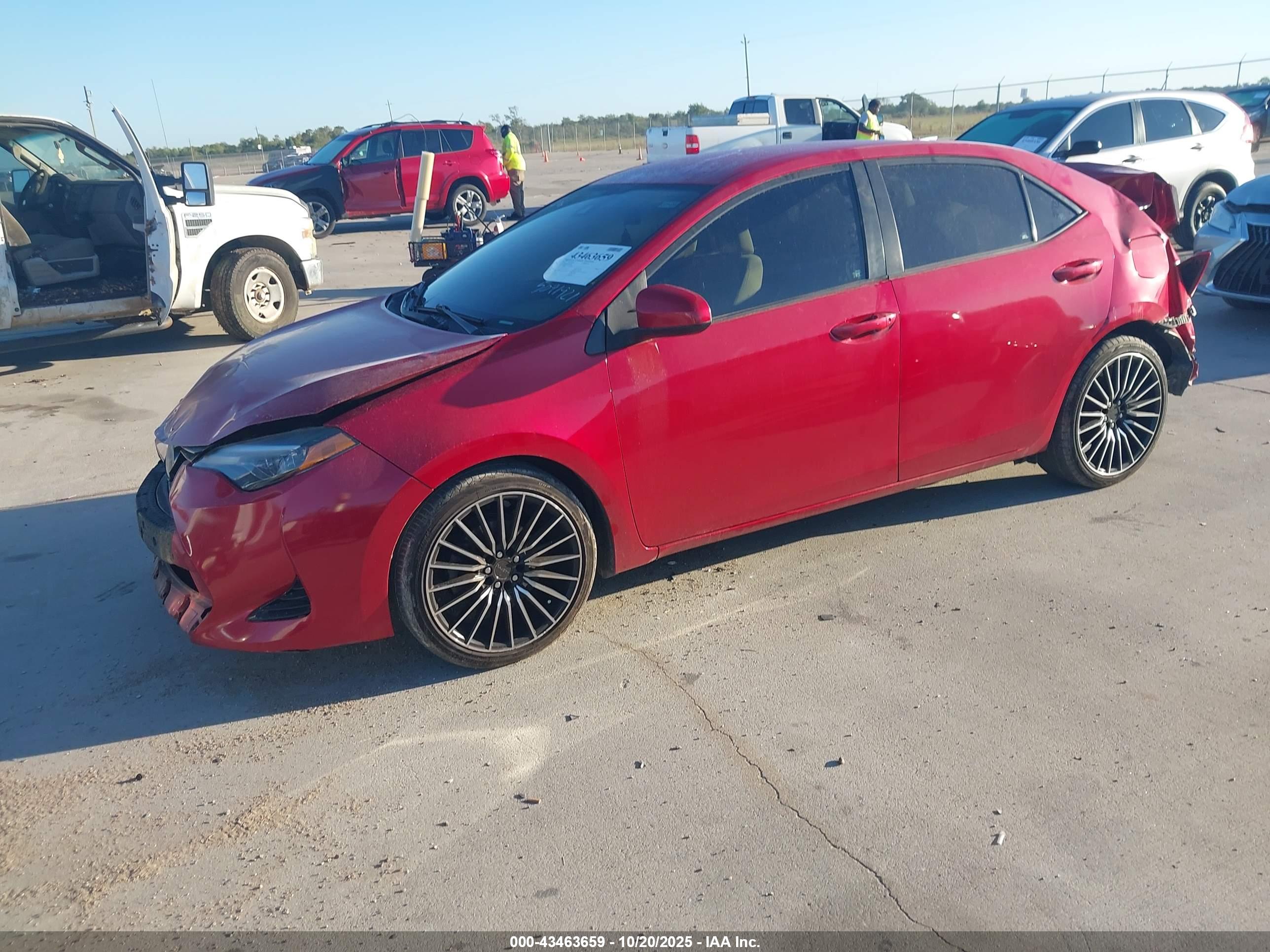 TOYOTA COROLLA image 2