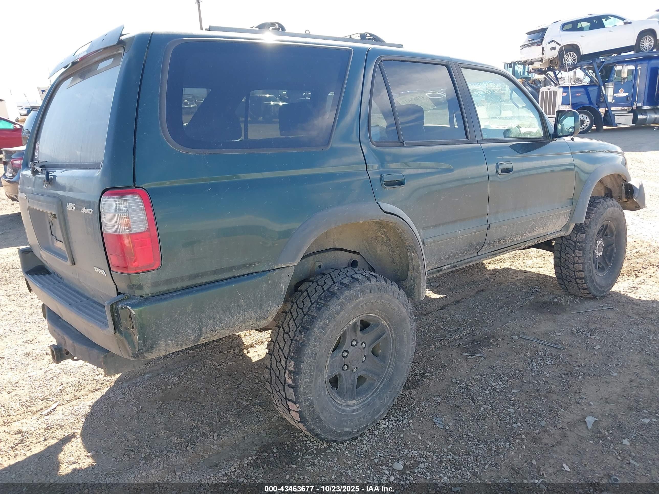 TOYOTA 4RUNNER image 4