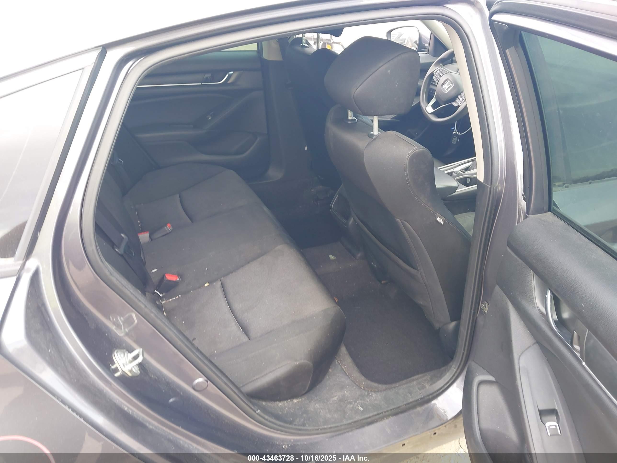 HONDA ACCORD image 8