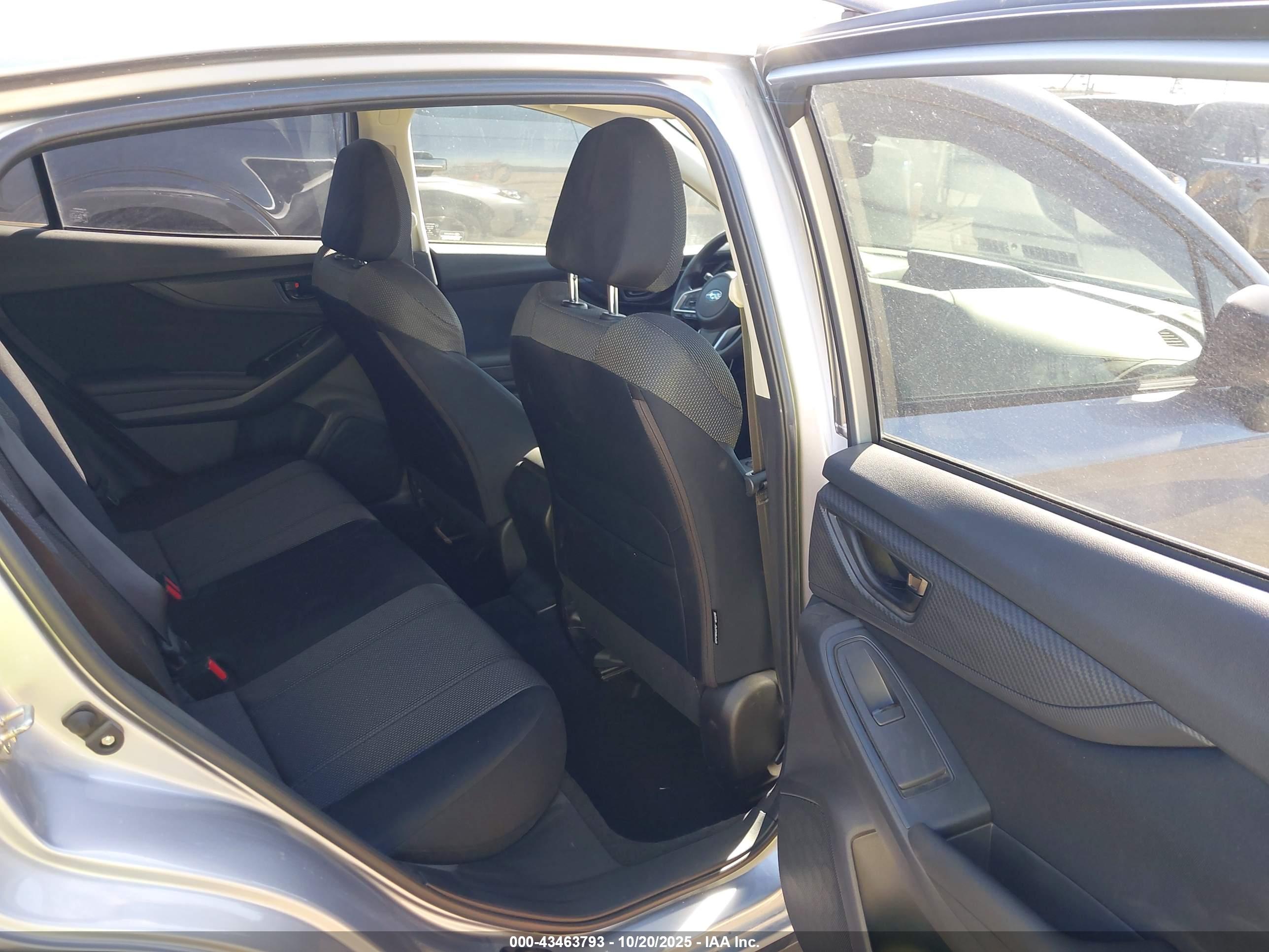 SUBARU CROSSTREK image 8