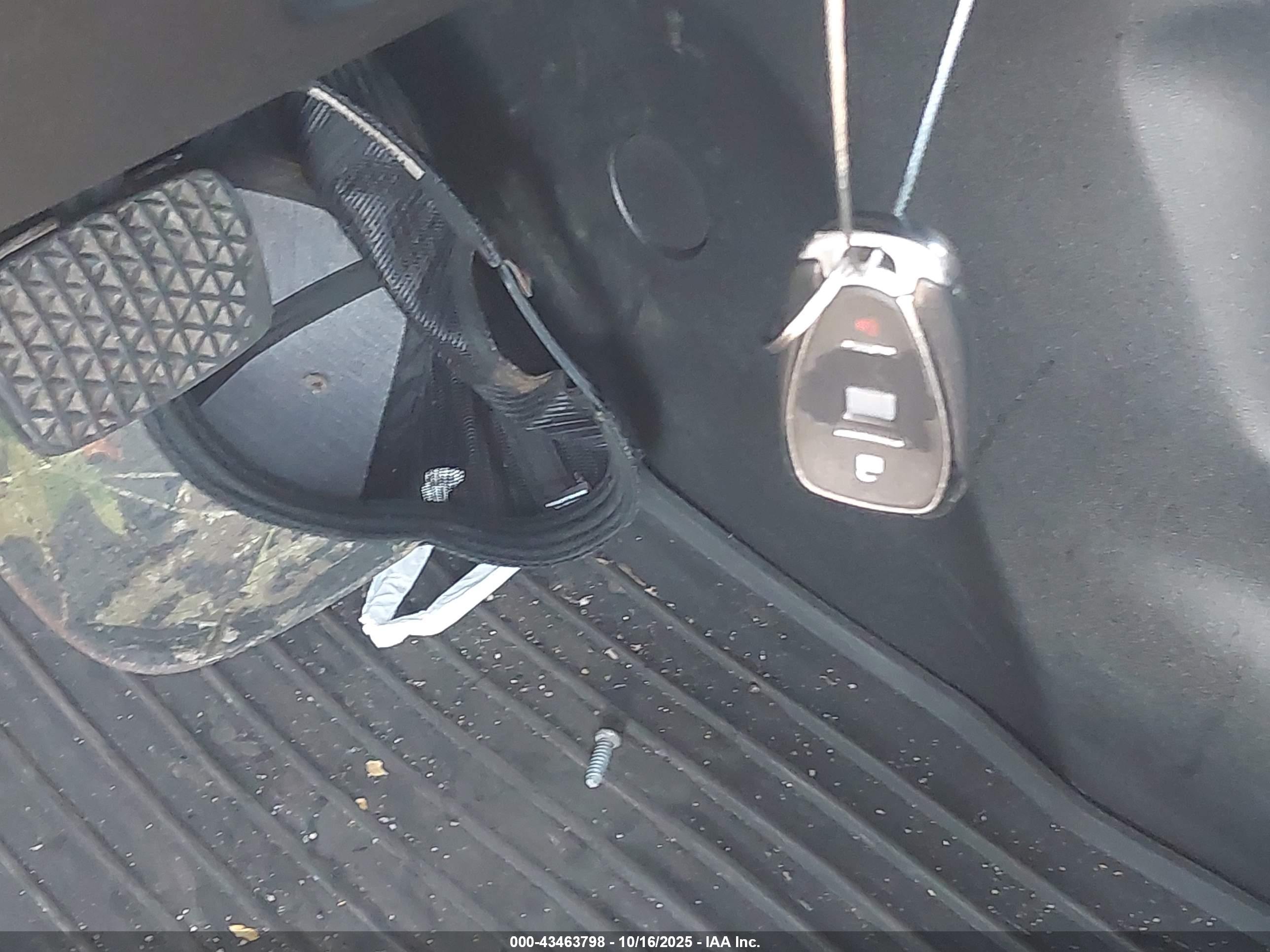 CHEVROLET EQUINOX image 11