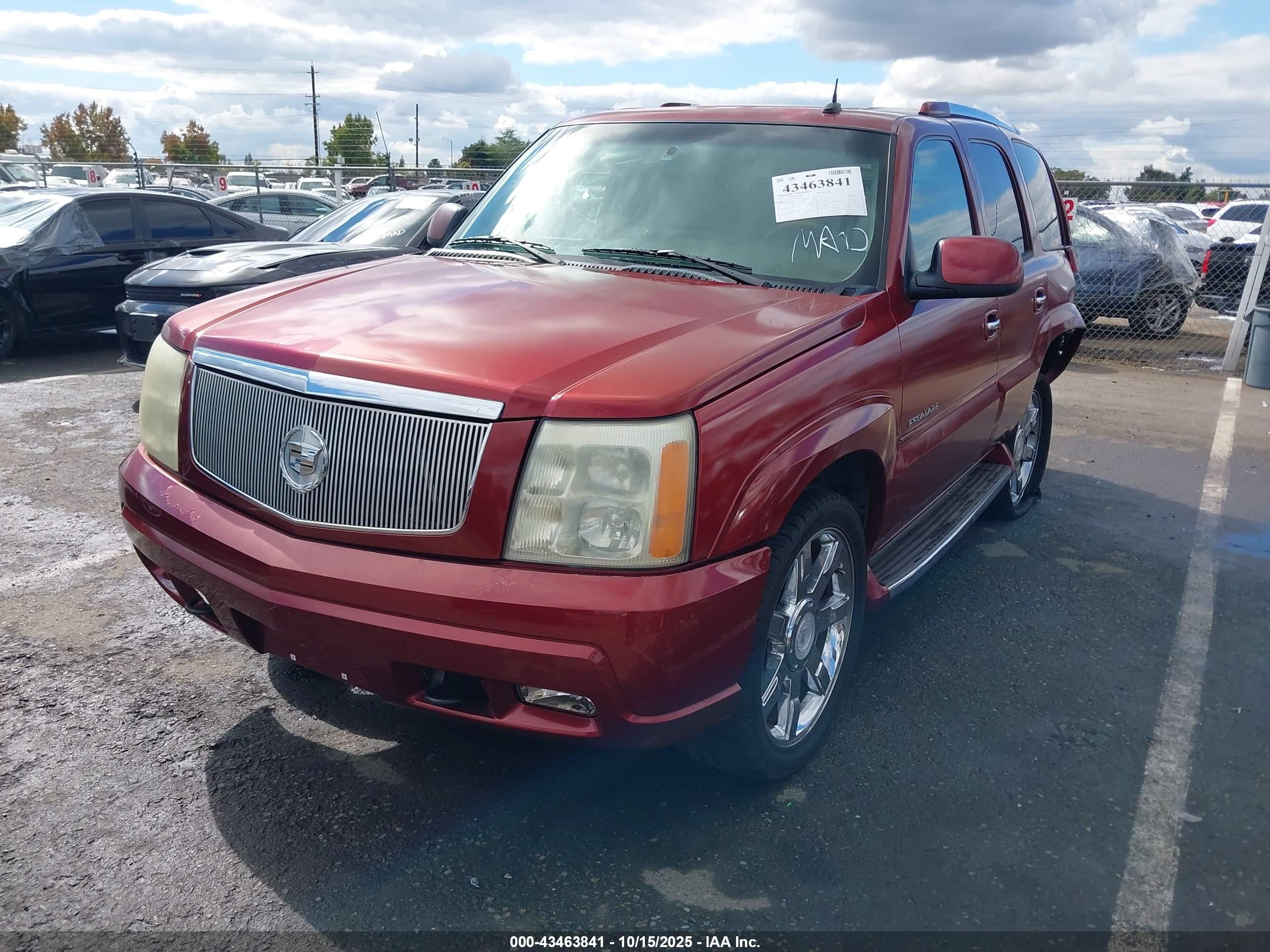 CADILLAC ESCALADE image 2
