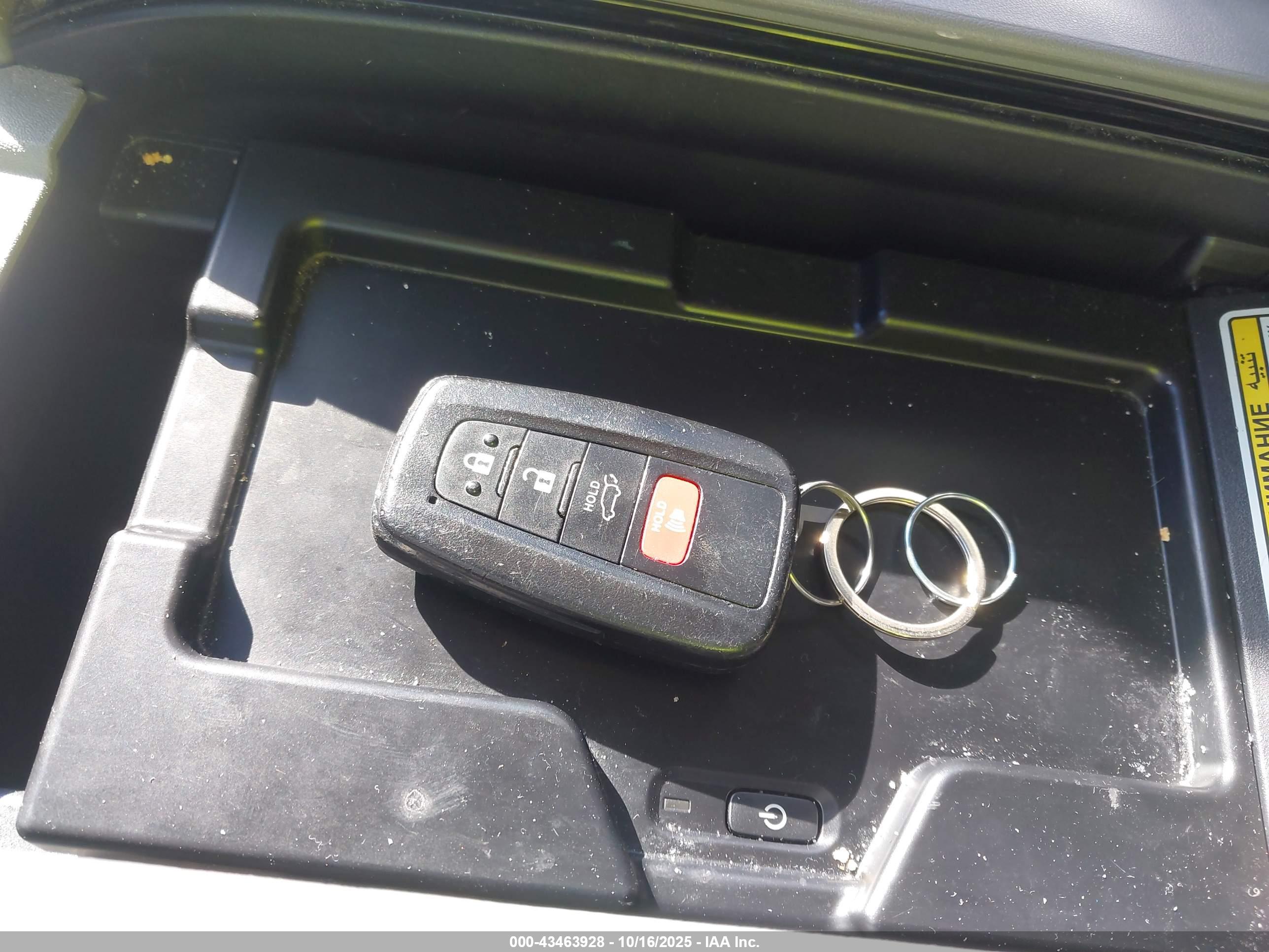 TOYOTA HIGHLANDER image 11