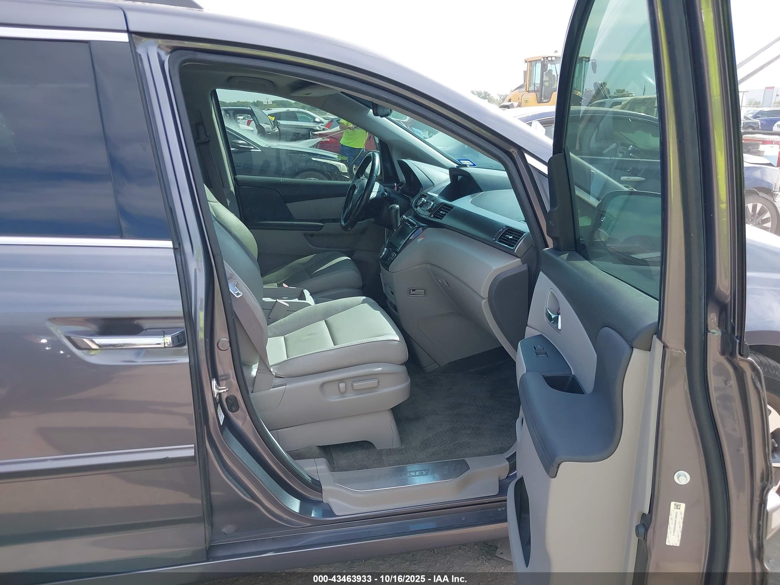 HONDA ODYSSEY image 5
