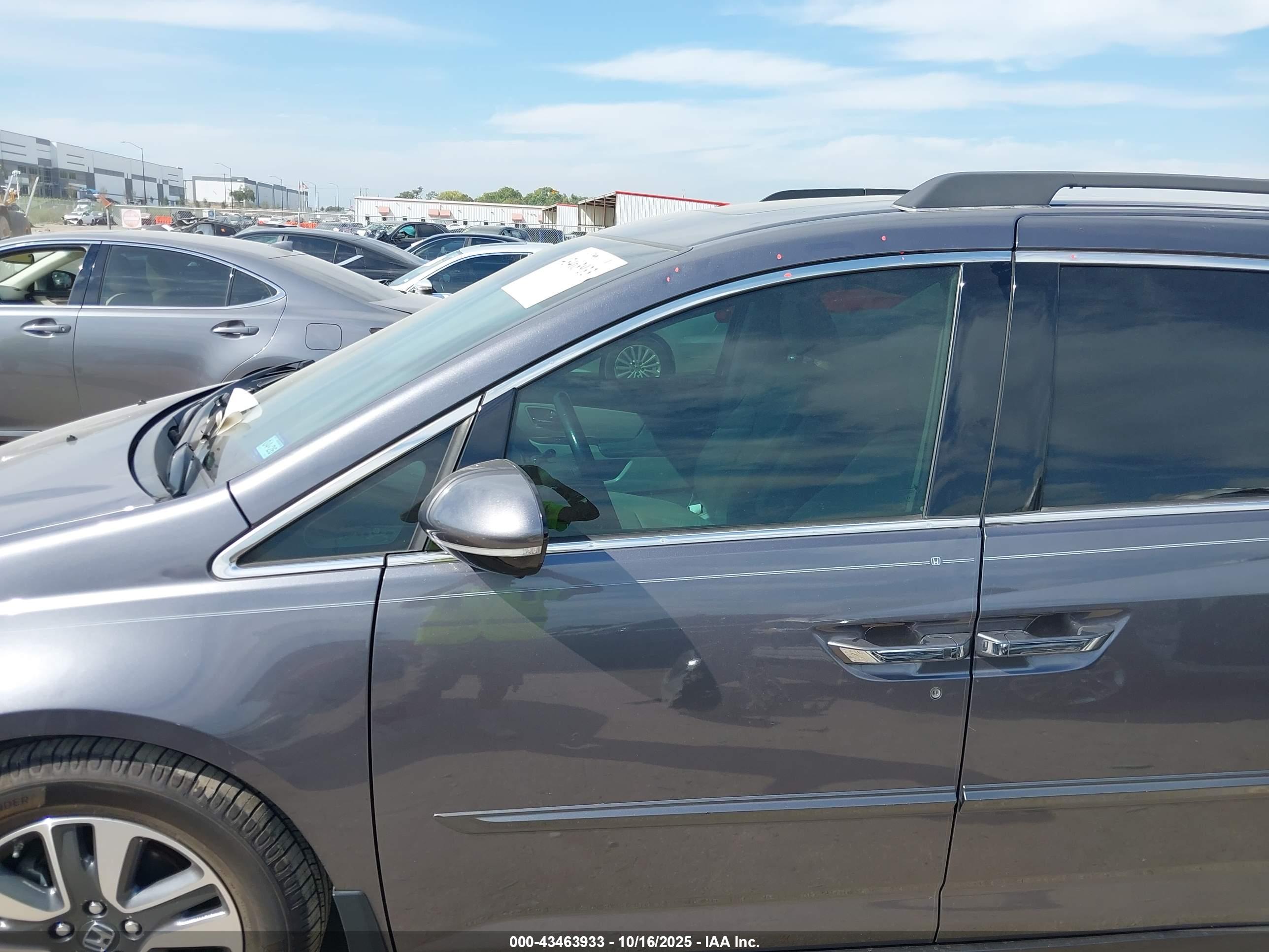 HONDA ODYSSEY image 6