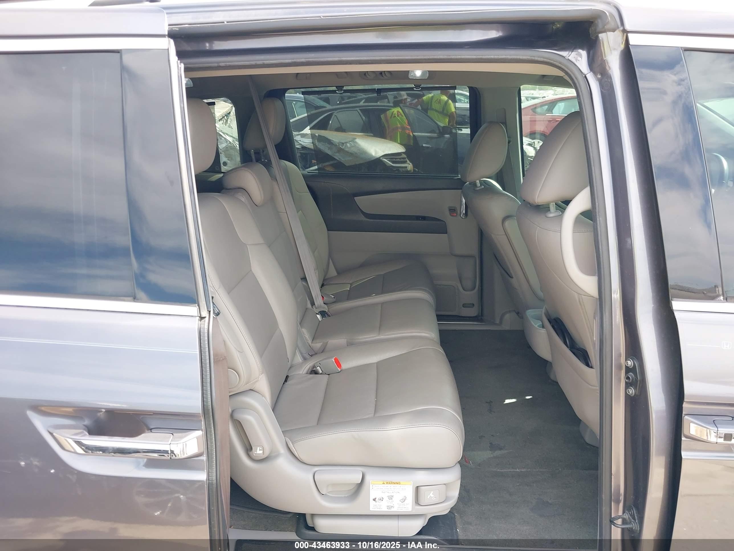 HONDA ODYSSEY image 8