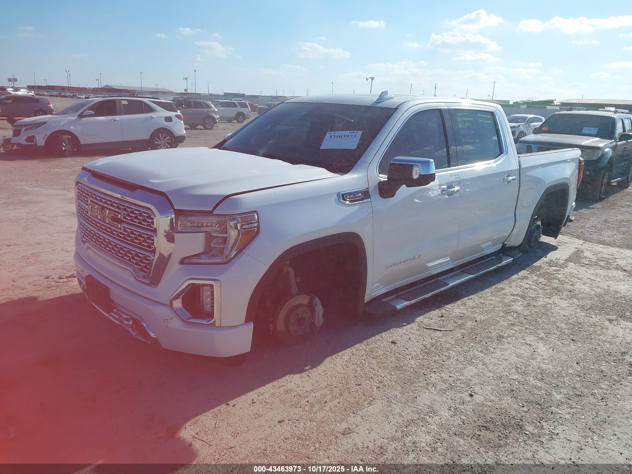 GMC SIERRA image 2